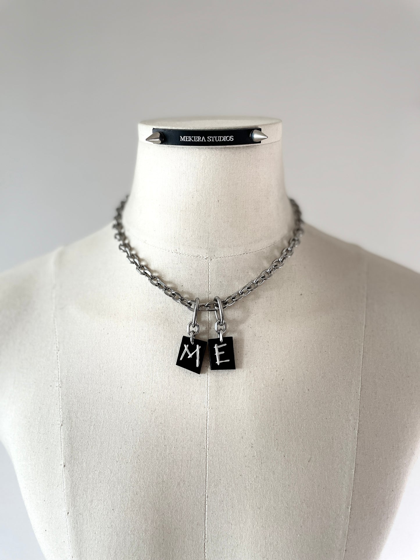 Initial S-3 수•繡•SU collection - Embroider Handcrafted Personal Name Pendants - MEKERA STUDIOS