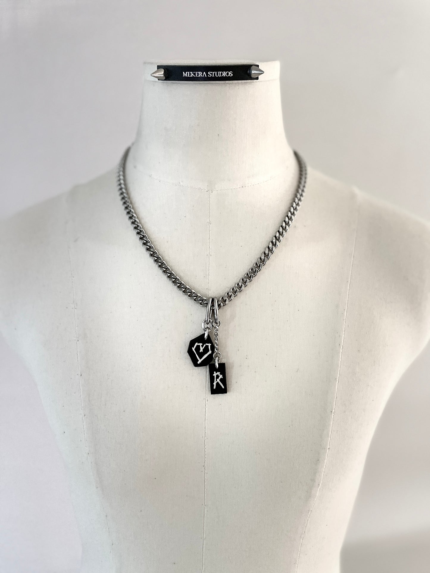 Initial S-4 수•繡•SU collection - Embroider Handcrafted Personal Name Pendants - MEKERA STUDIOS