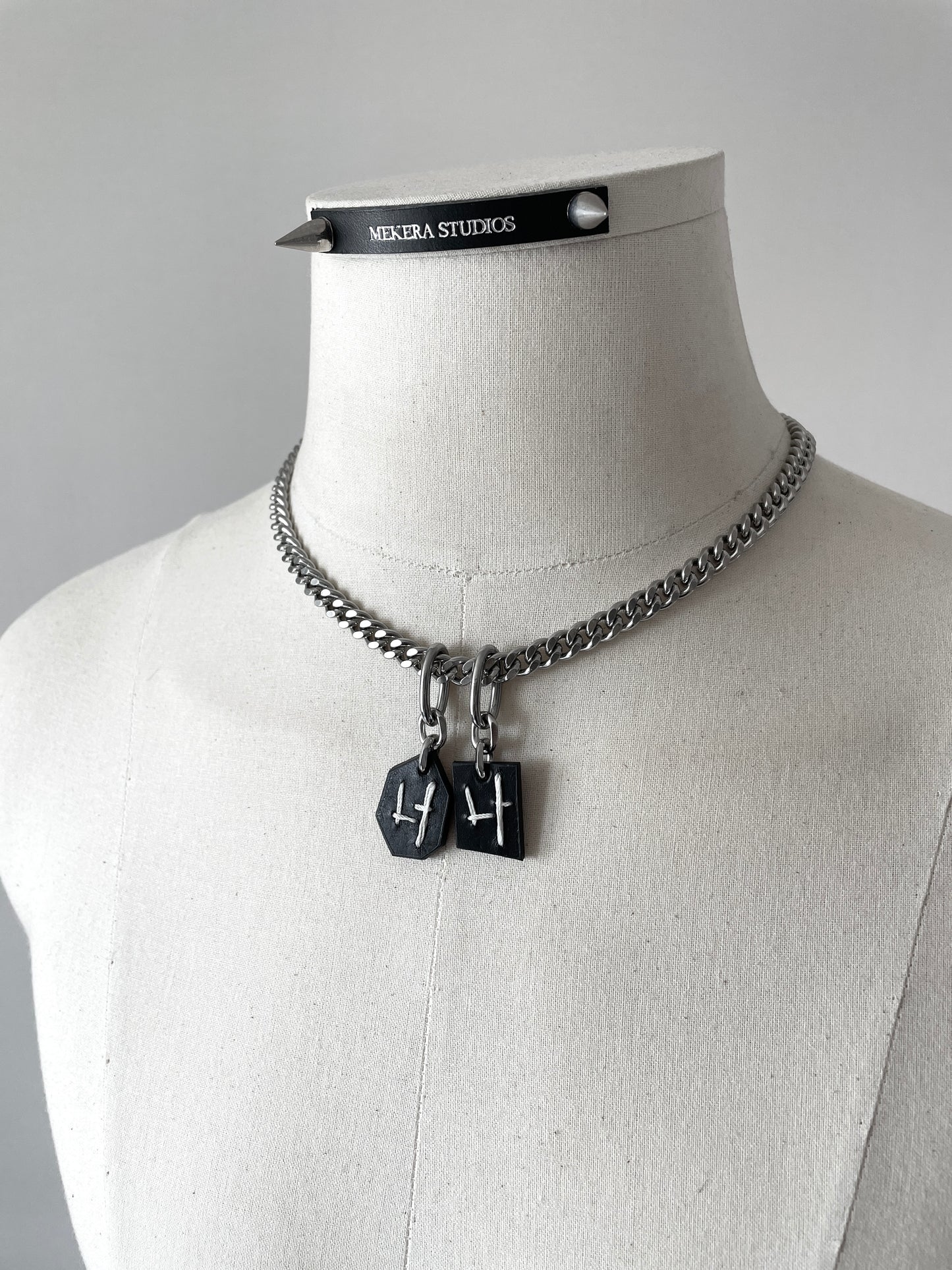 Korean Initial S-6 수•繡•SU collection - Embroider Handcrafted Personal Name Pendants - MEKERA STUDIOS