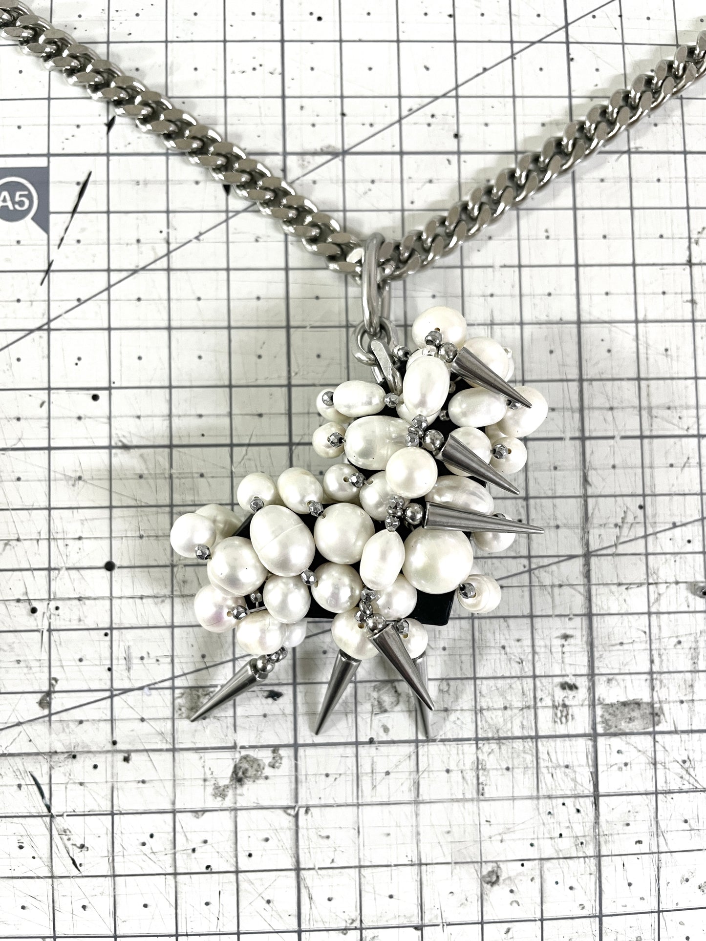 Hidden Heart-1 수•繡•SU collection-Embroider Pearls Handcrafted - MEKERA STUDIOS