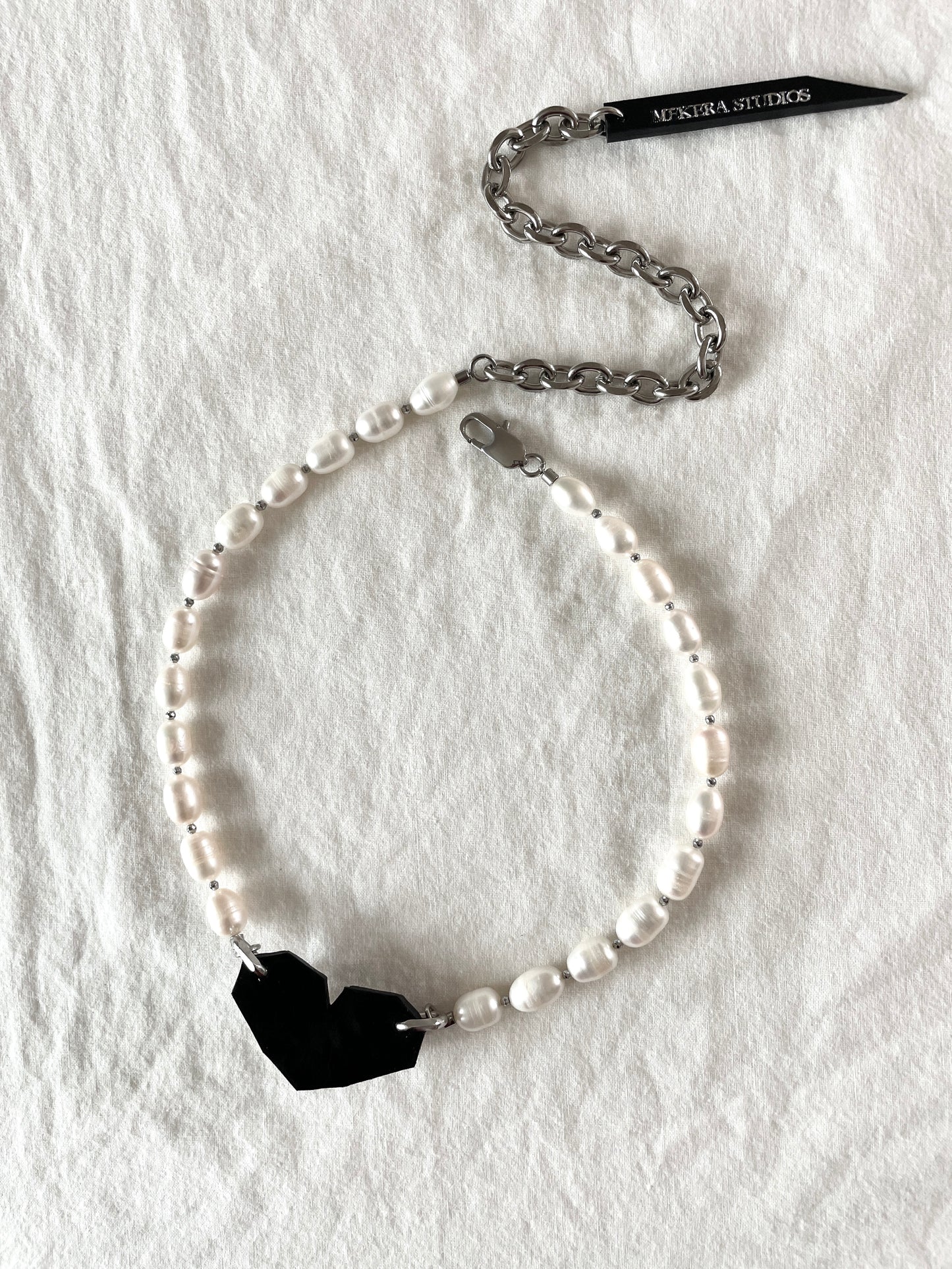 Hidden Heart-5 수•繡•SU collection-Embroider Pearls Handcrafted - MEKERA STUDIOS
