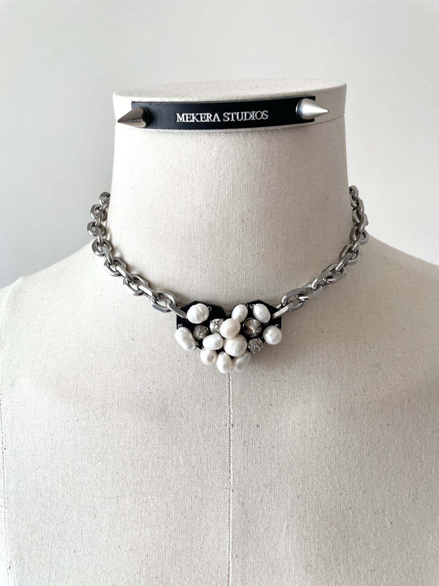 Hidden Heart-4-1 수•繡•SU collection-Embroider Pearls Handcrafted - MEKERA STUDIOS