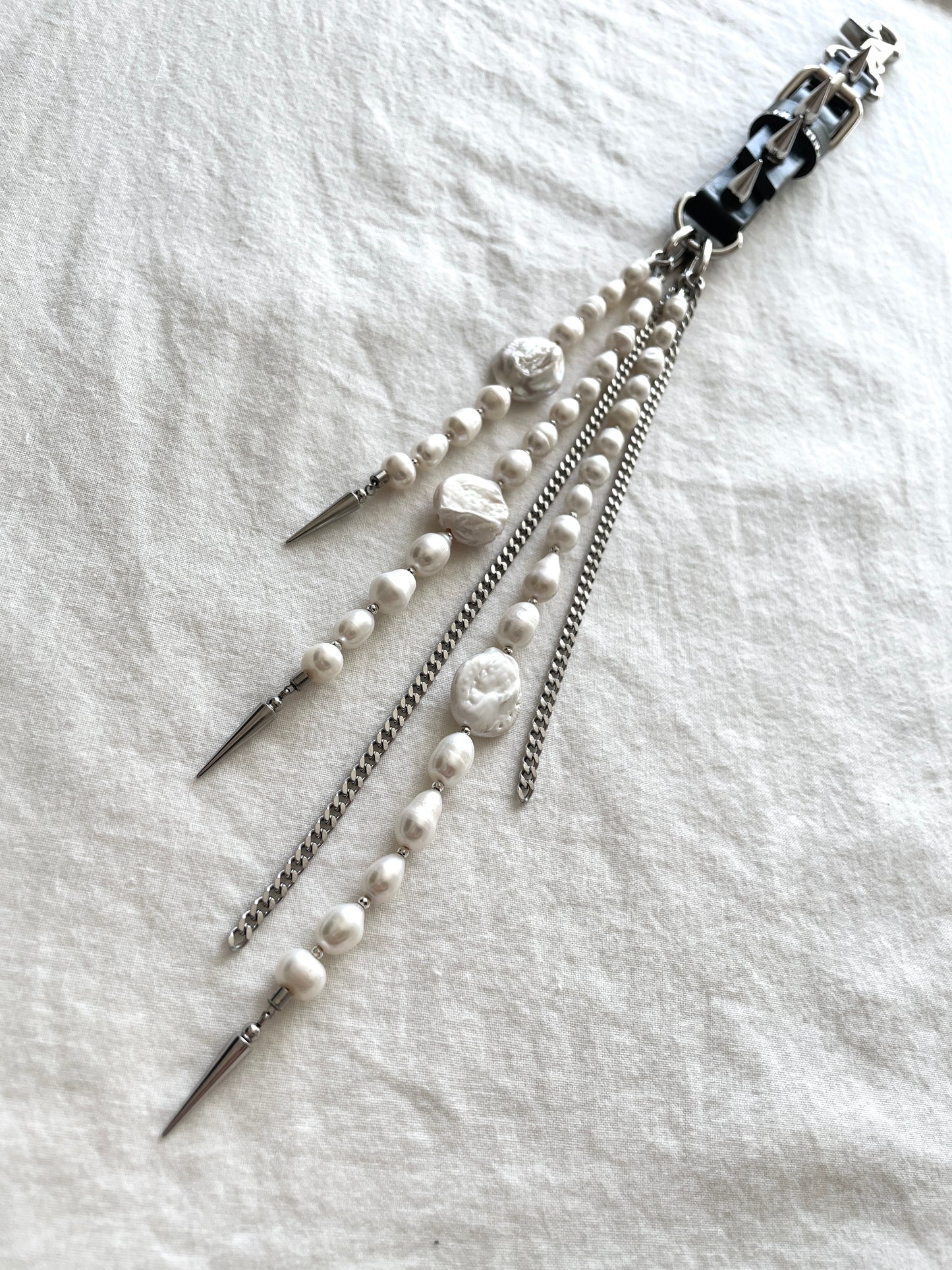 Handcrafted keychain M-8 limited edition by artisans ー MEKERA STUDIOS