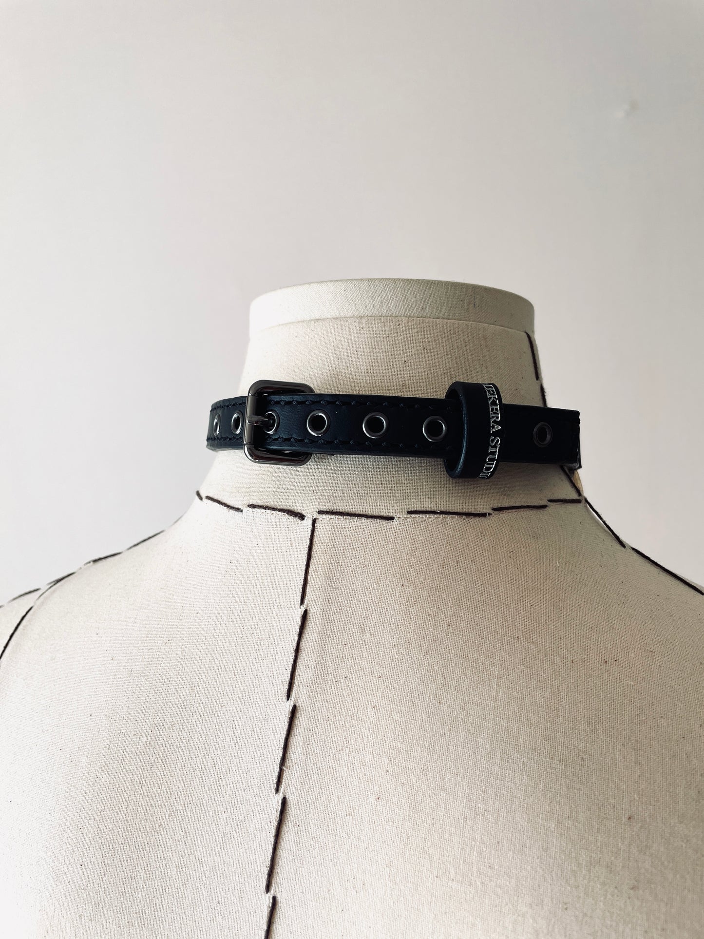 VG4 Limited Edition Leather Choker Pearl Gold Necklace Chain For women For men - MEKERA STUDIOS