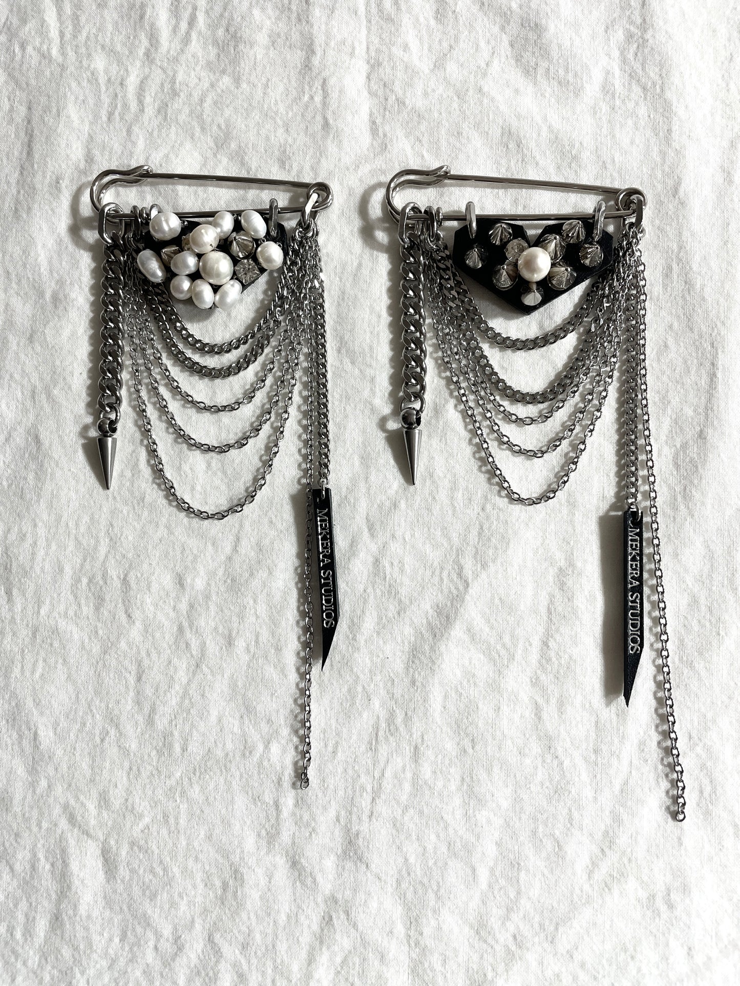 Artistic Brooch B-4 Hidden Heart Pearl limited edition by artisans ー MEKERA STUDIOS