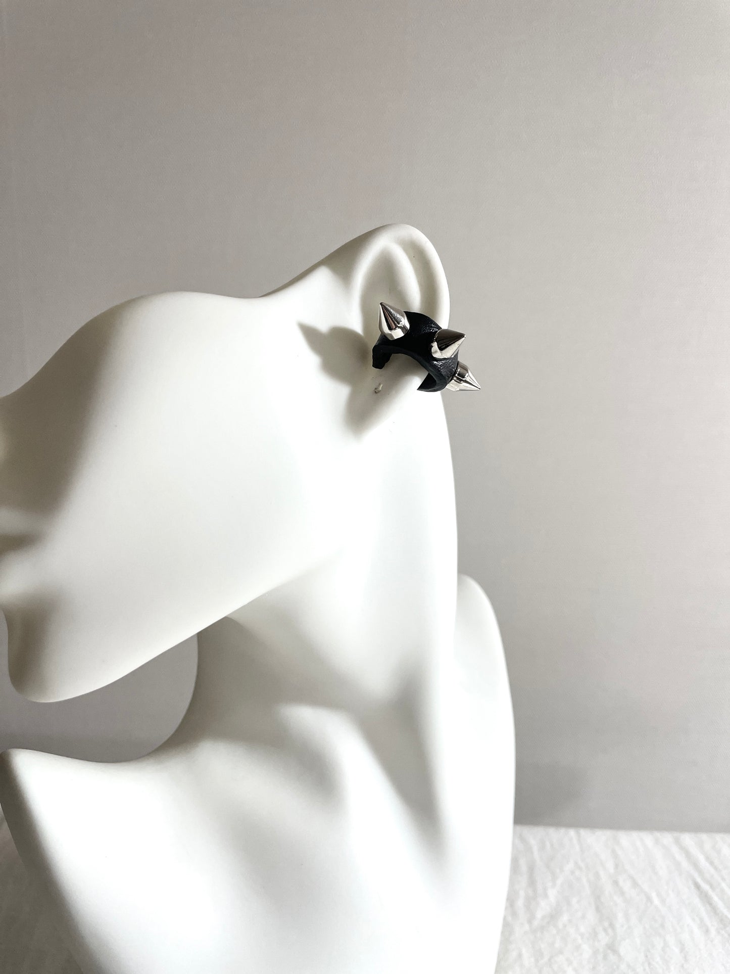 Handcrafted Leather Spike Ear Cuff M-10 limited edition by artisans ー MEKERA STUDIOS