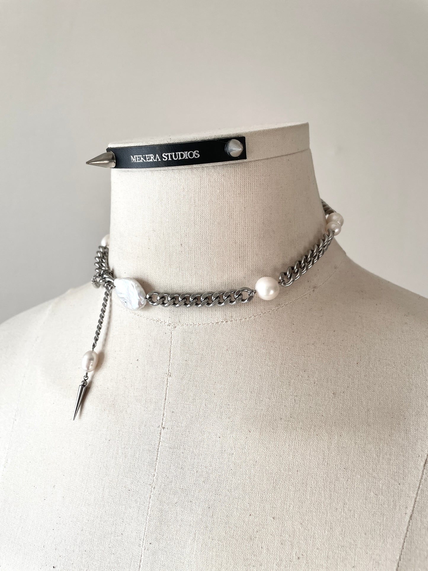 Artistic necklace F-6 Pearl Choker Collection-[F] limited edition by artisans ー MEKERA STUDIOS