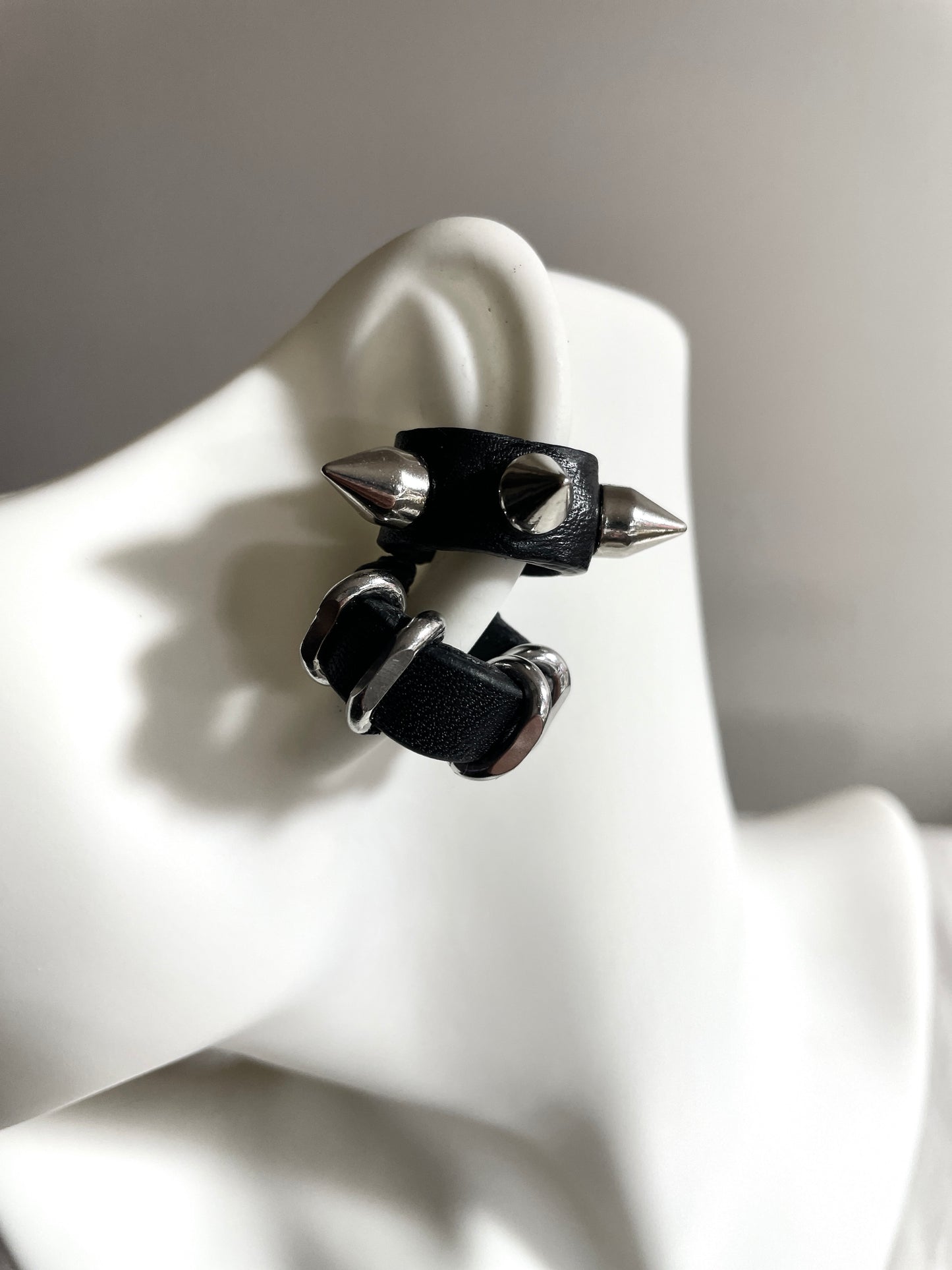 Handcrafted Leather Spike Ear Cuff M-10 limited edition by artisans ー MEKERA STUDIOS