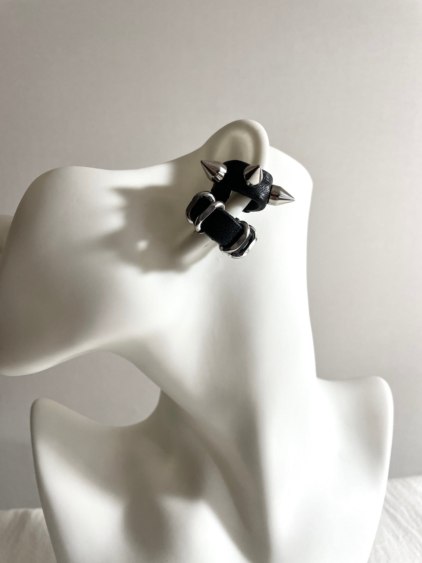 Handcrafted Leather Spike Ear Cuff M-10 limited edition by artisans ー MEKERA STUDIOS