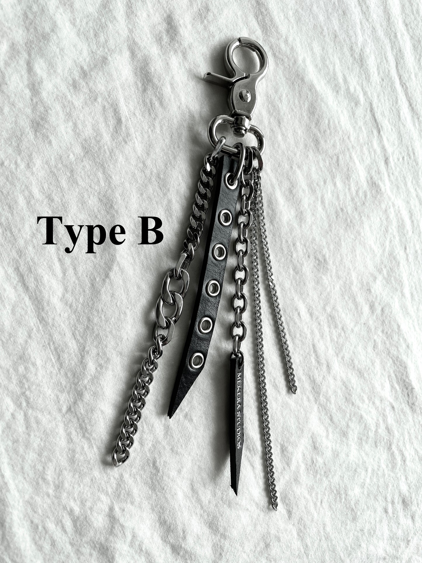 Handcrafted Keychain C-2 limited edition by artisans ー MEKERA STUDIOS