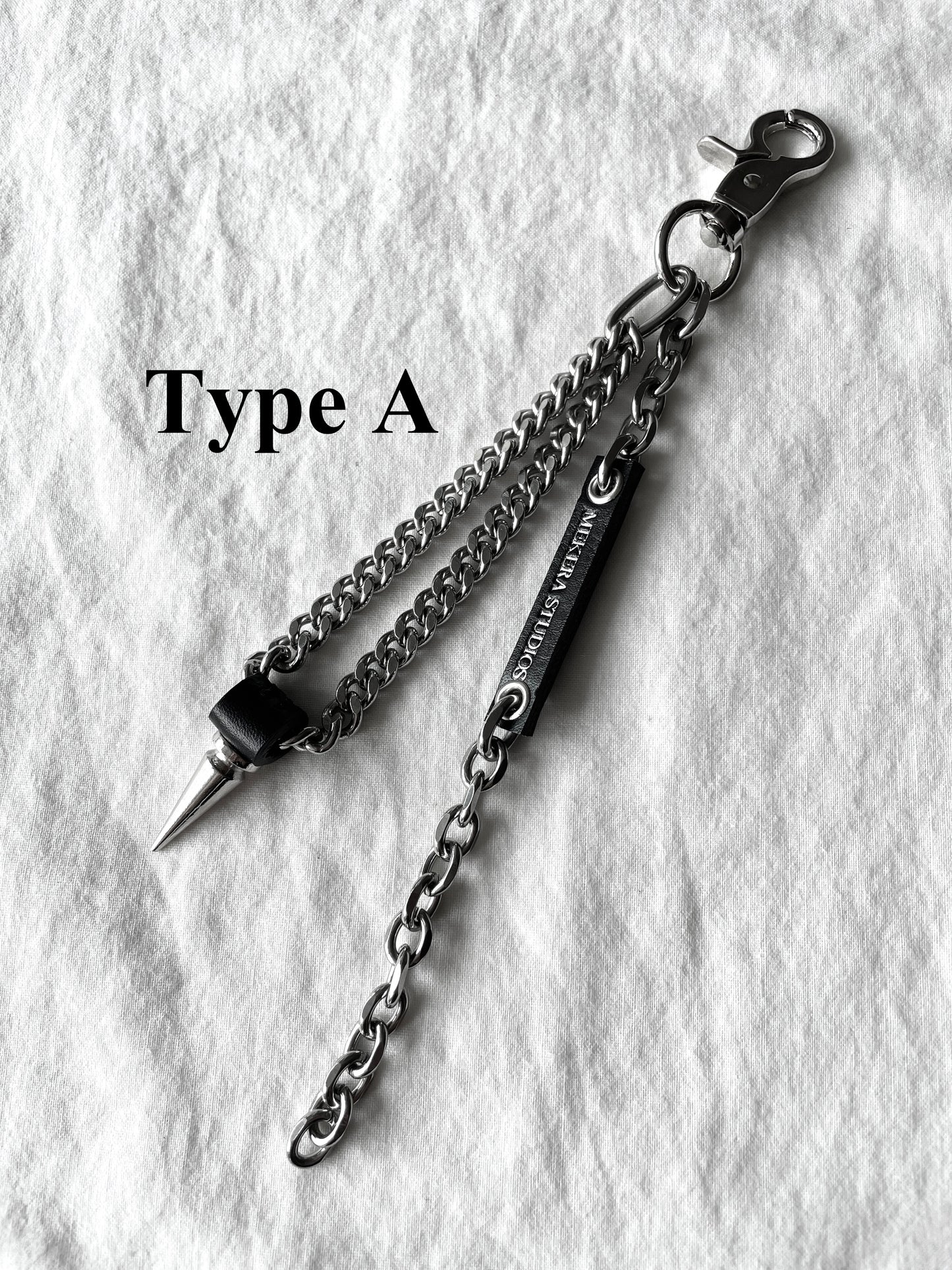 Handcrafted Keychain C-3 limited edition by artisans ー MEKERA STUDIOS