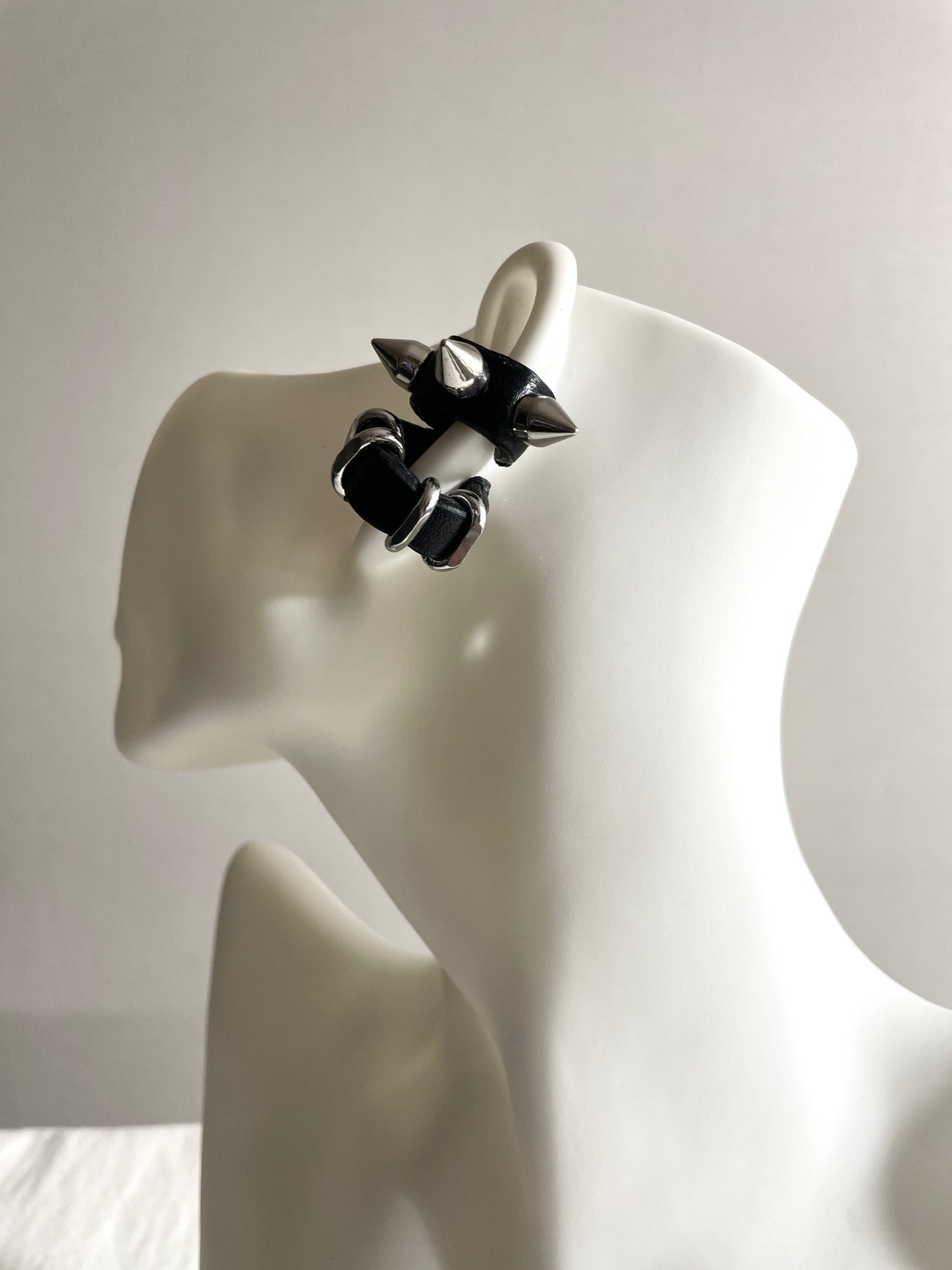 Handcrafted Leather Spike Ear Cuff M-10 limited edition by artisans ー MEKERA STUDIOS
