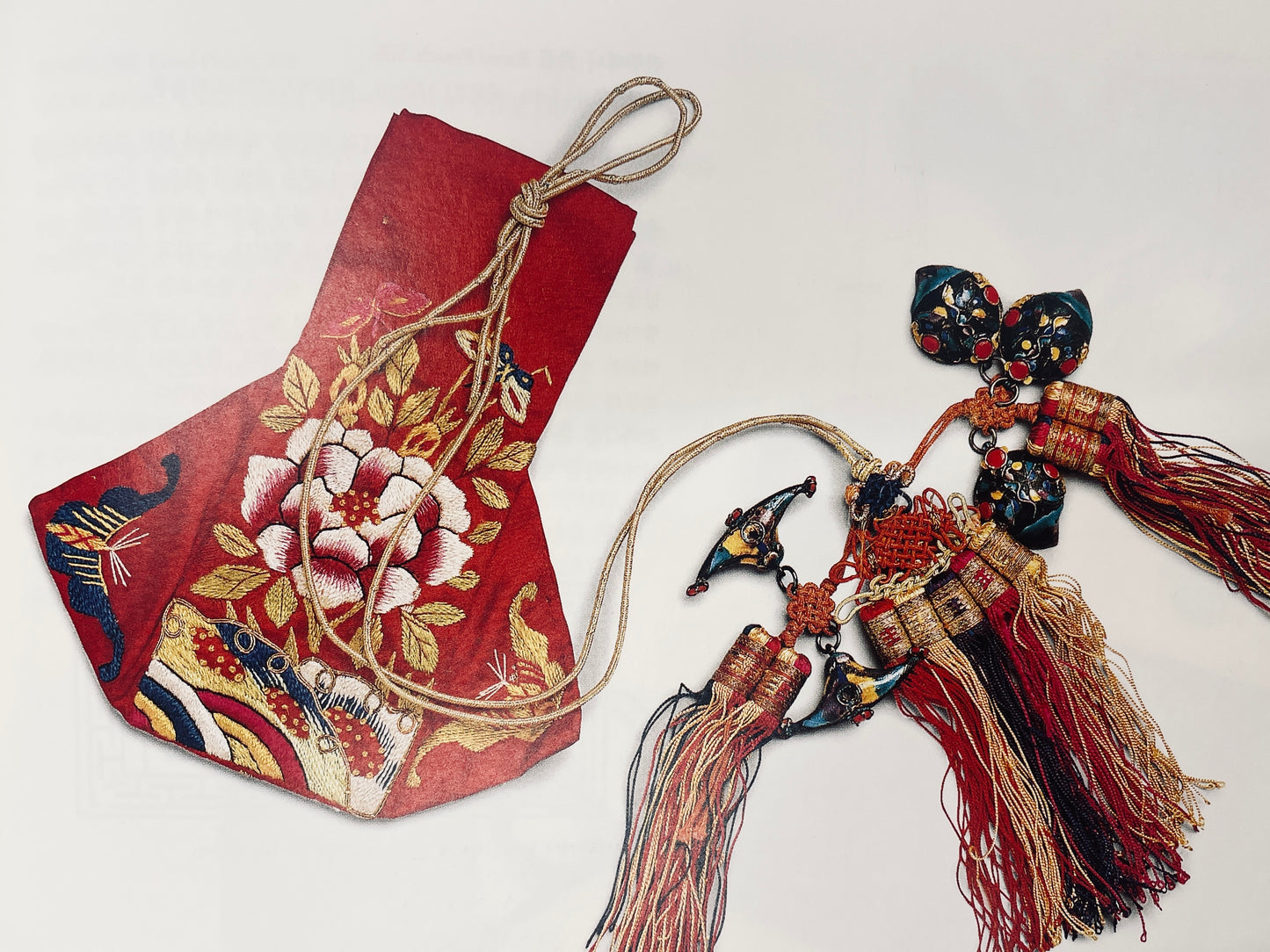 Korean Punk Keychain Jumoeni-1, Handcrafted Norigae knot Pants chain, limited edition by artisans ー MEKERA STUDIOS