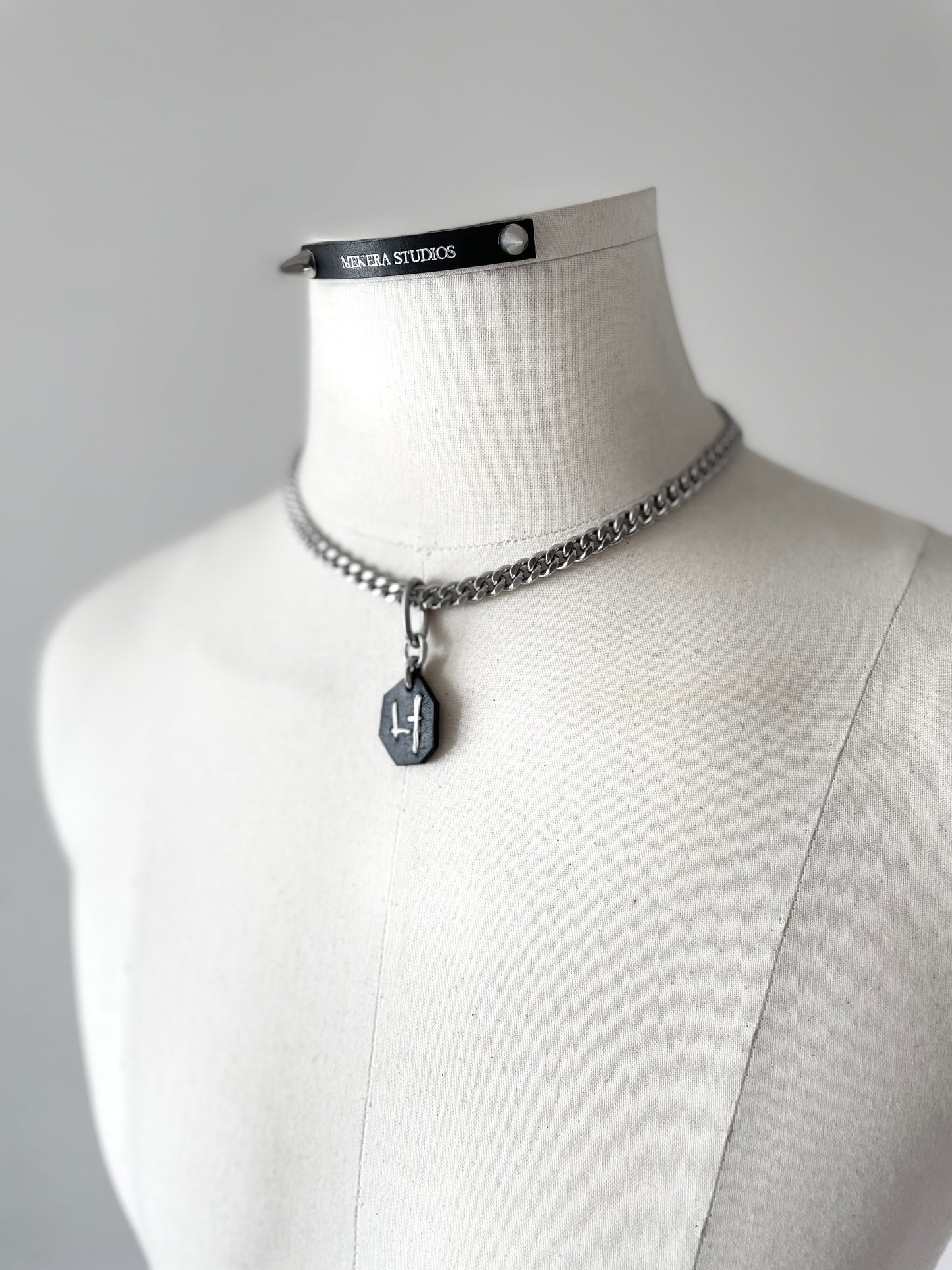 Korean Initial S-6 수•繡•SU collection - Embroider Handcrafted Personal Name Pendants - MEKERA STUDIOS