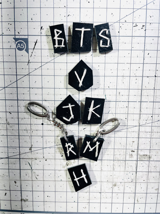 Initial S-1 수•繡•SU collection - Embroider Handcrafted Personal Name Pendants - MEKERA STUDIOS