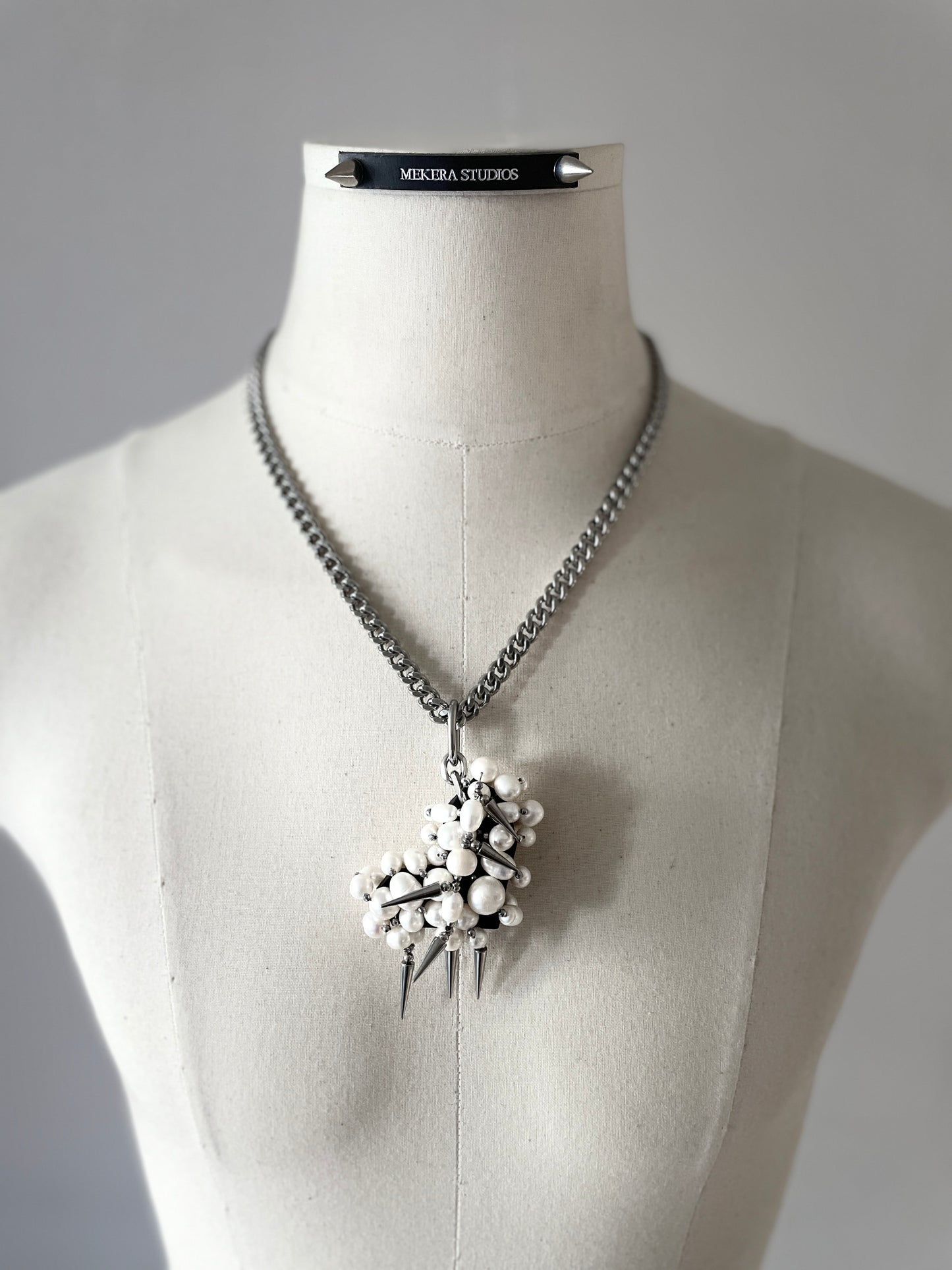 Hidden Heart-1 수•繡•SU collection-Embroider Pearls Handcrafted - MEKERA STUDIOS
