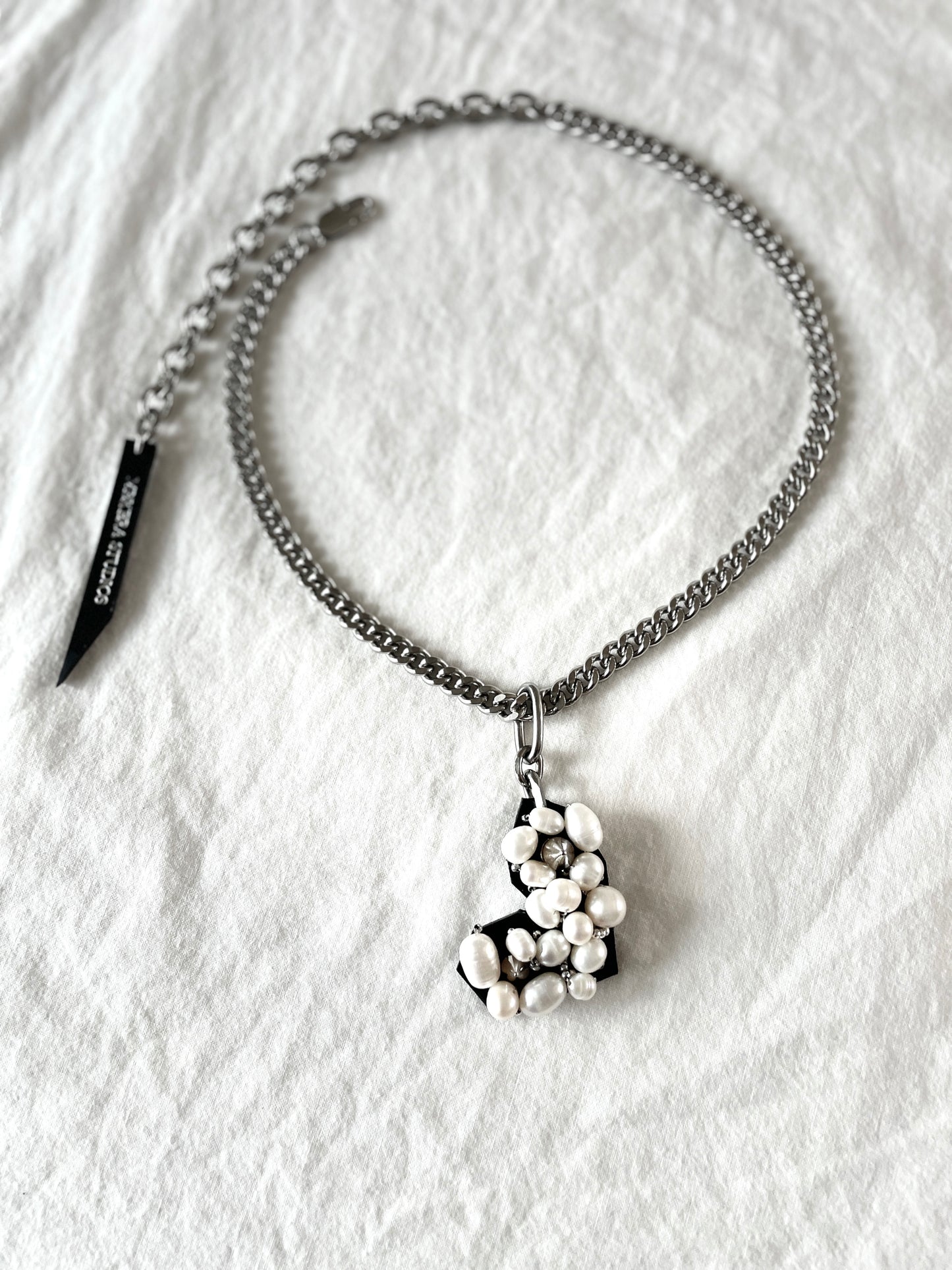 Hidden Heart-2 수•繡•SU collection-Embroider Pearls Handcrafted - MEKERA STUDIOS