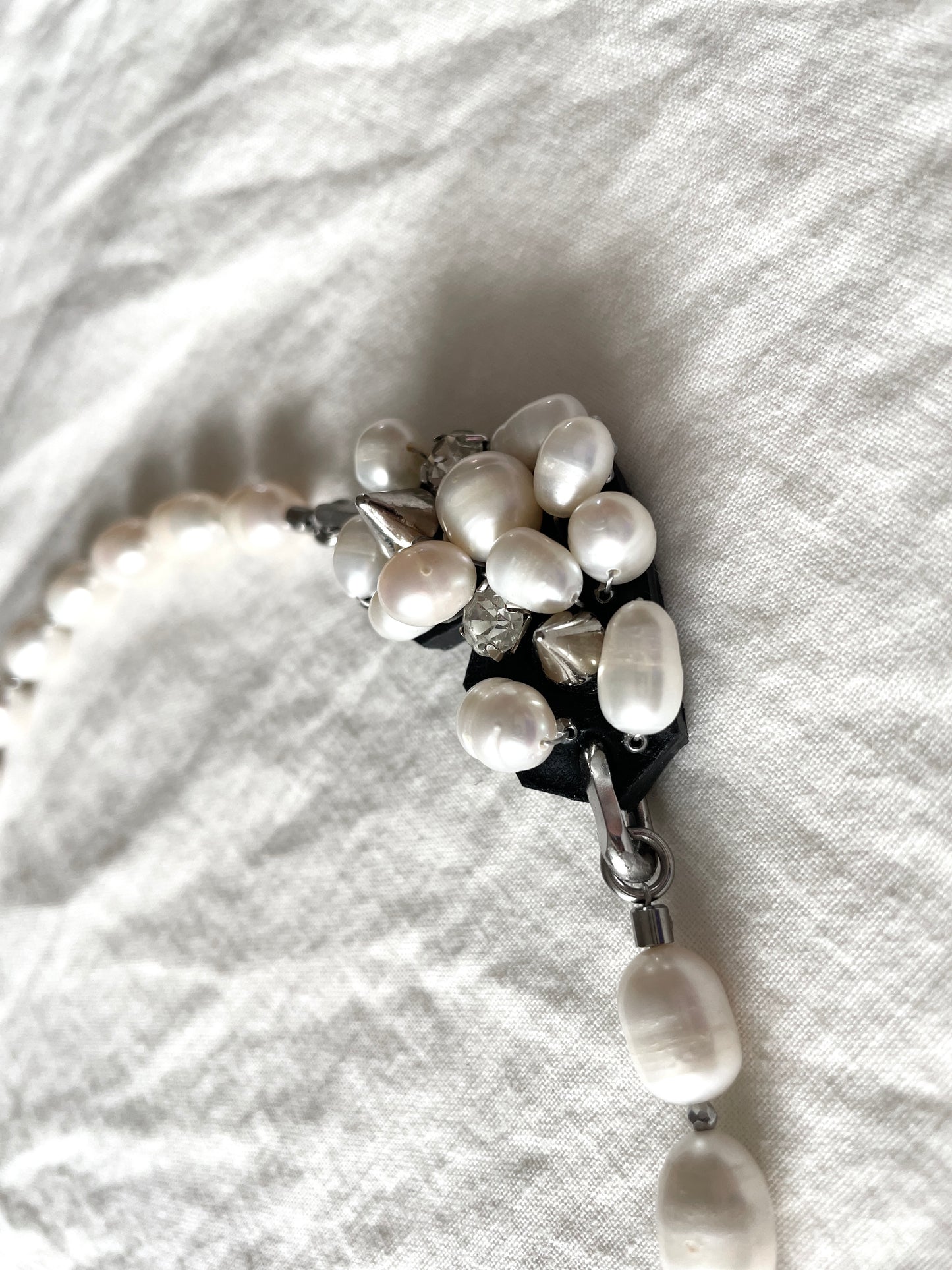 Hidden Heart-3 수•繡•SU collection-Embroider Pearls Handcrafted - MEKERA STUDIOS