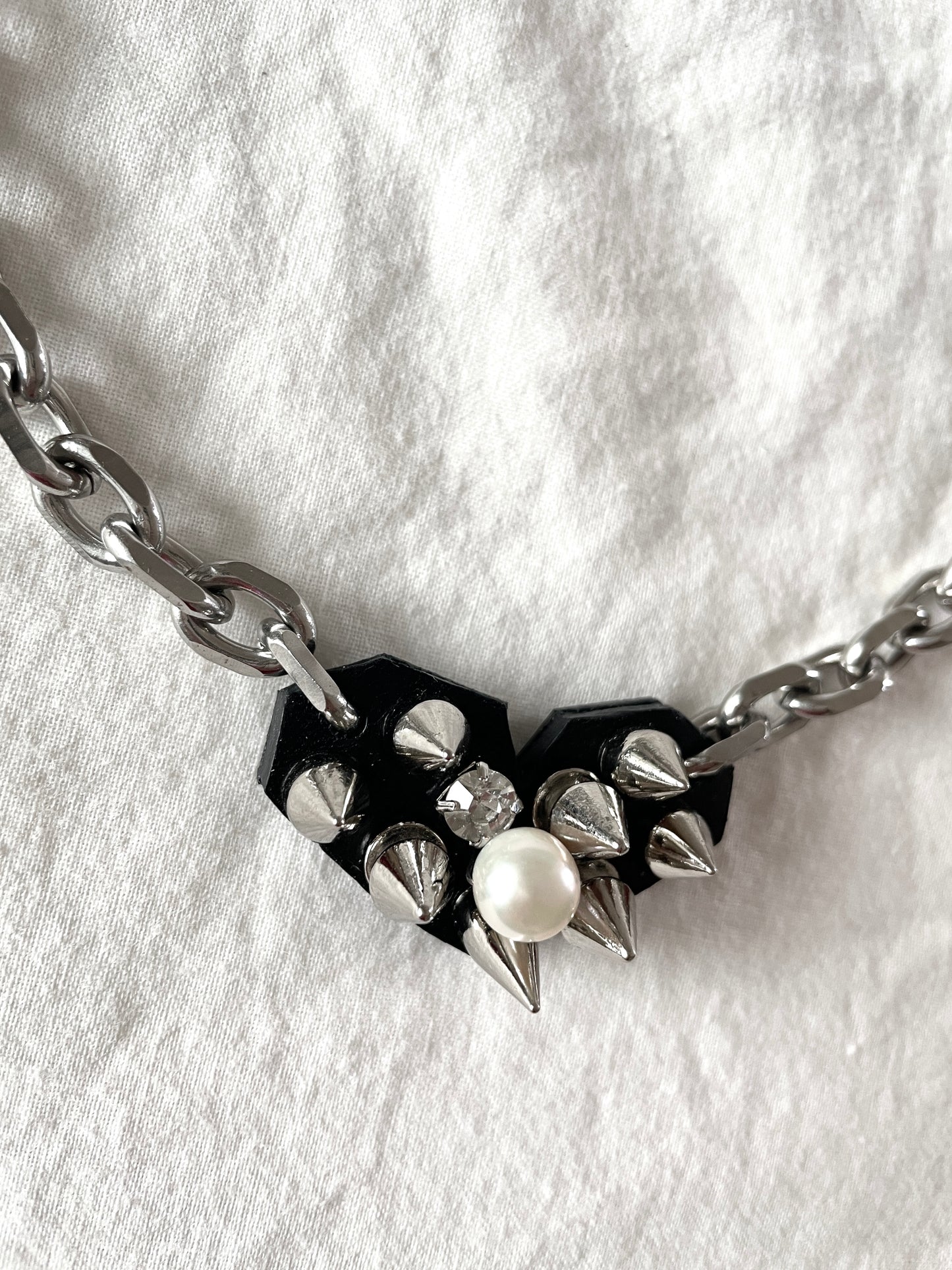 Hidden Heart-6 수•繡•SU collection-Embroider Pearls Handcrafted - MEKERA STUDIOS