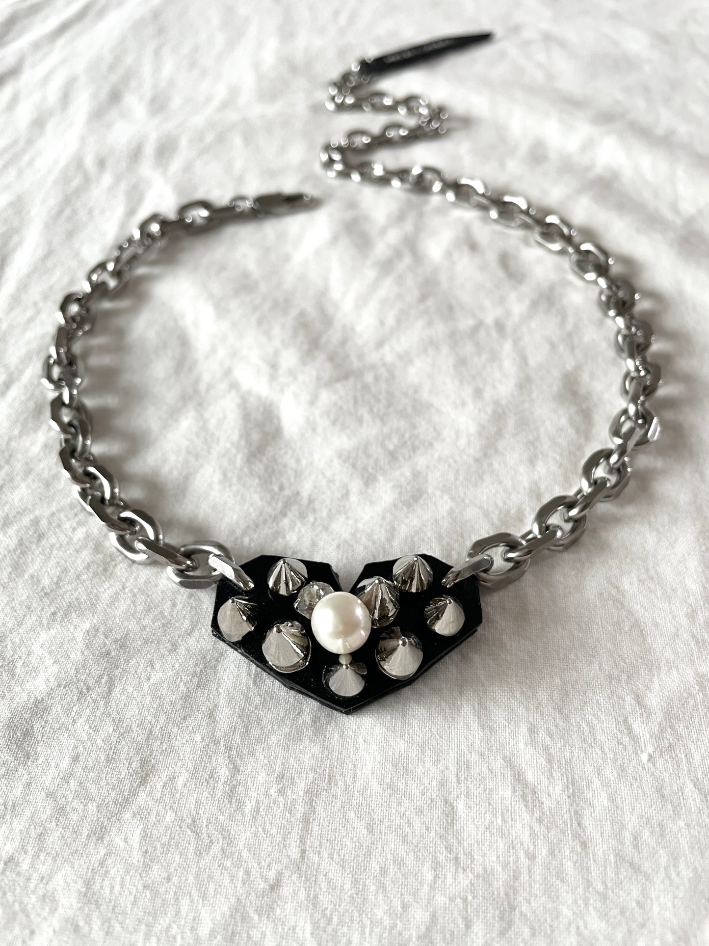 Hidden Heart-6 수•繡•SU collection-Embroider Pearls Handcrafted - MEKERA STUDIOS