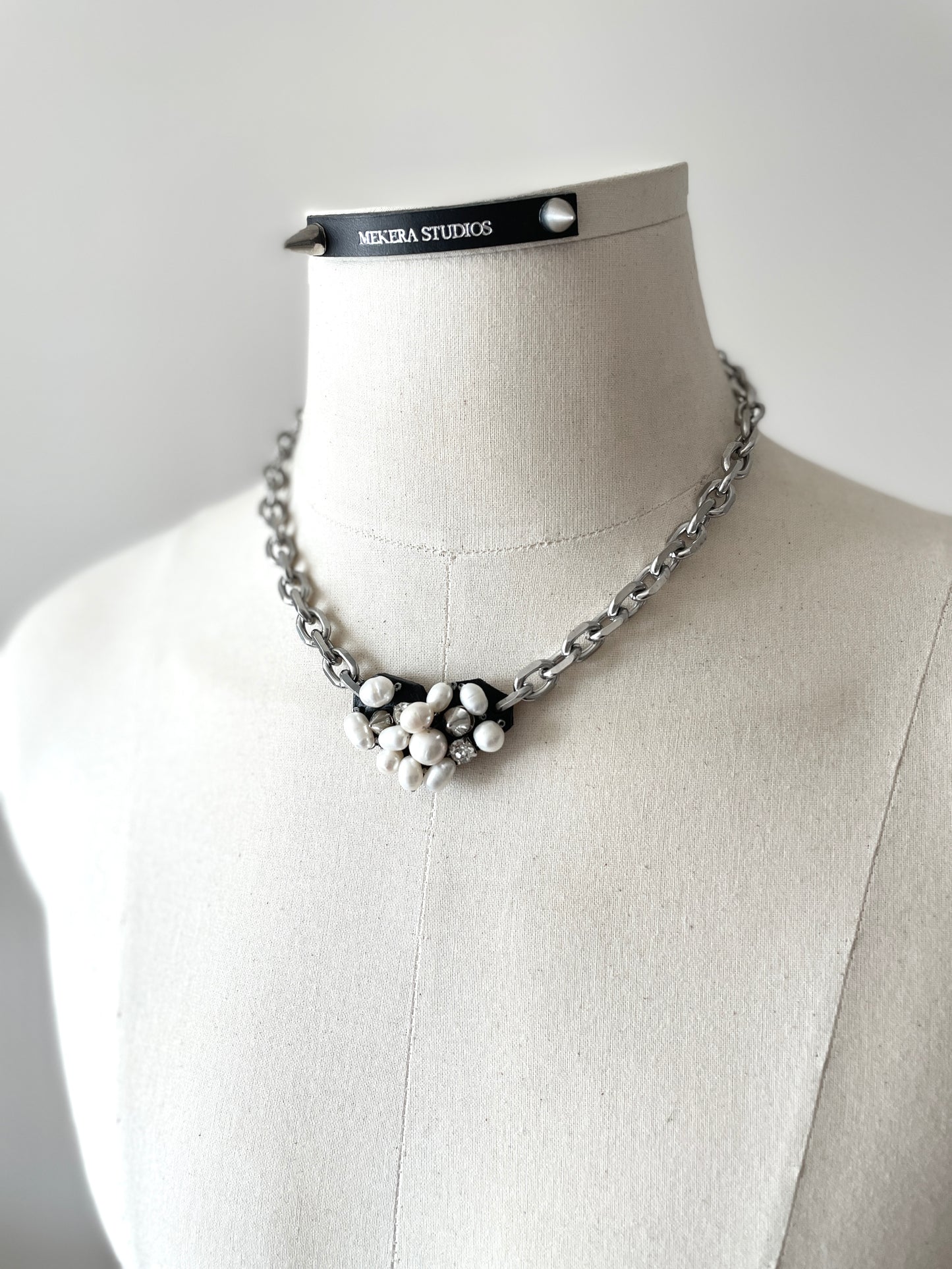 Hidden Heart-4-1 수•繡•SU collection-Embroider Pearls Handcrafted - MEKERA STUDIOS