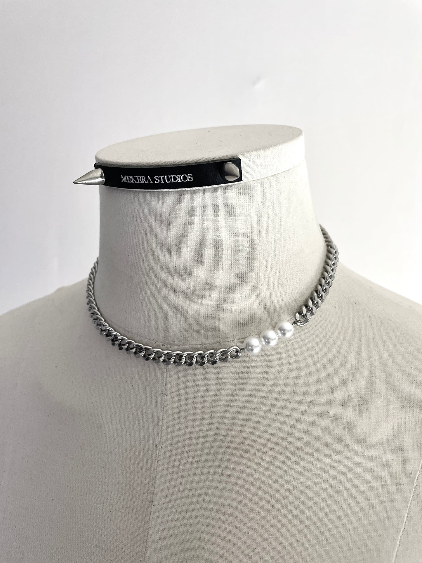 RTB-N7-White Pearl Cuban Chain Mix Necklace Stainless steel - MEKERA STUDIOS