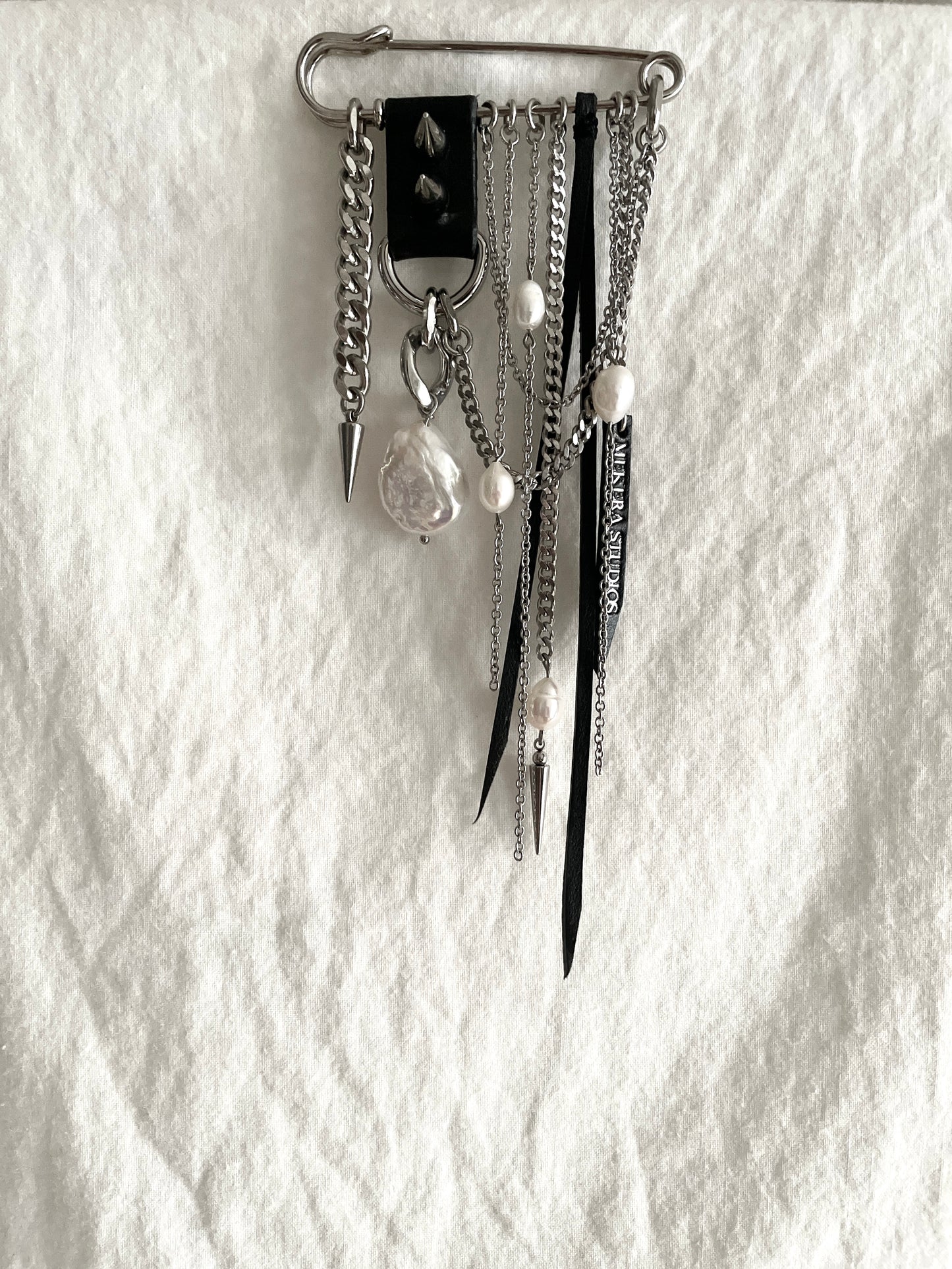 Artistic Brooch B-1 Collection-[F] limited edition by artisans ー MEKERA STUDIOS