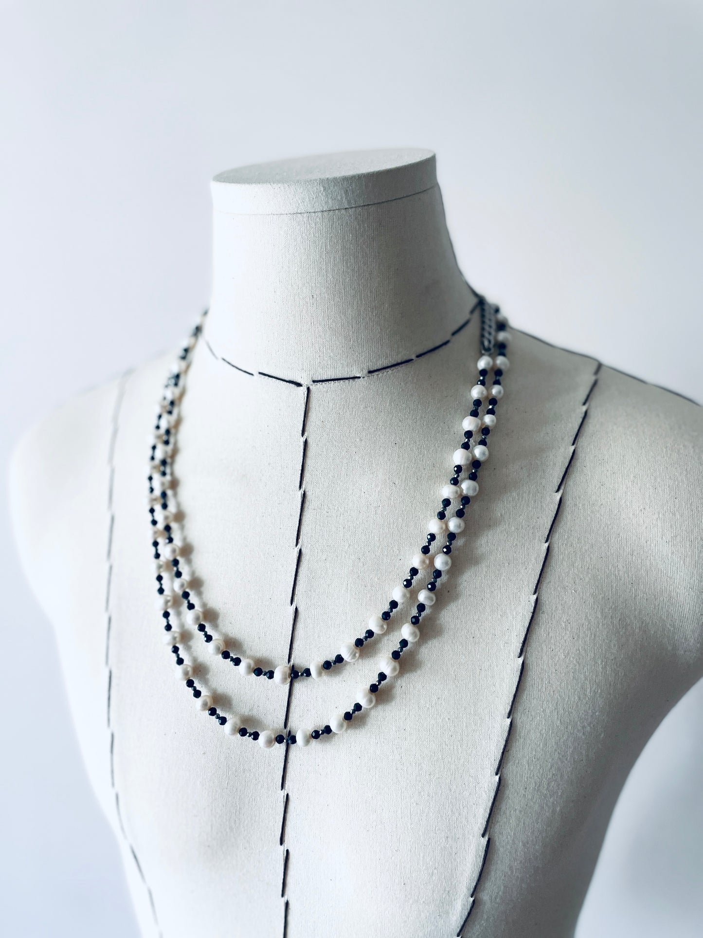 VXP9 Sapphire Pearl Necklace Long chain Handcrafted Choker - MEKERA STUDIOS