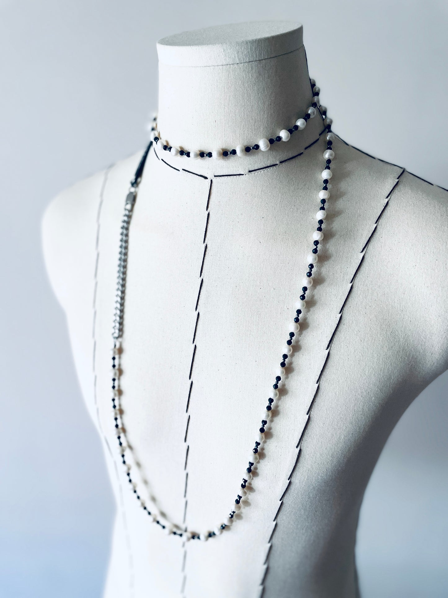 VXP9 Sapphire Pearl Necklace Long chain Handcrafted Choker - MEKERA STUDIOS