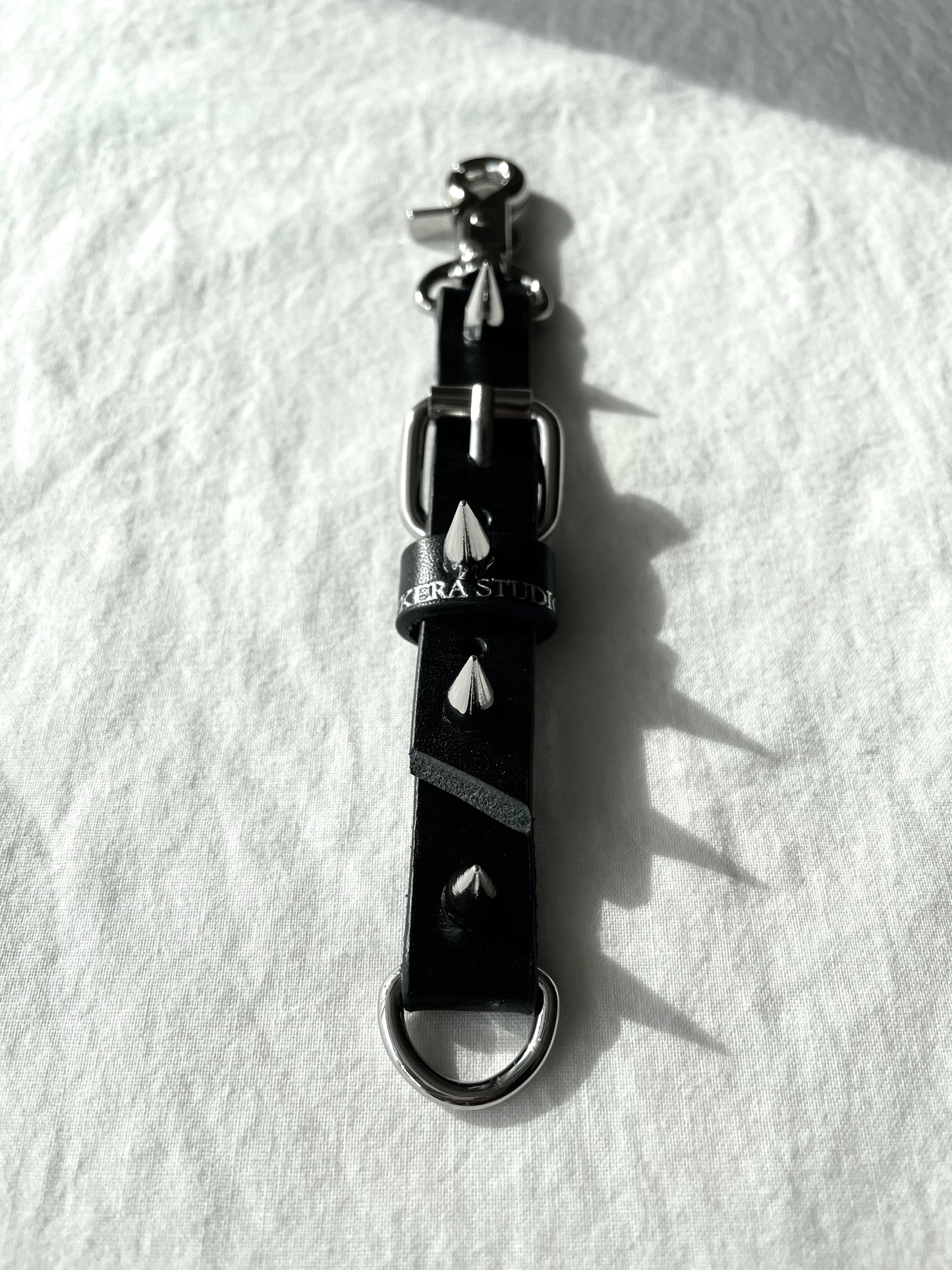 Handcrafted keychain M-6 limited edition by artisans ー MEKERA STUDIOS