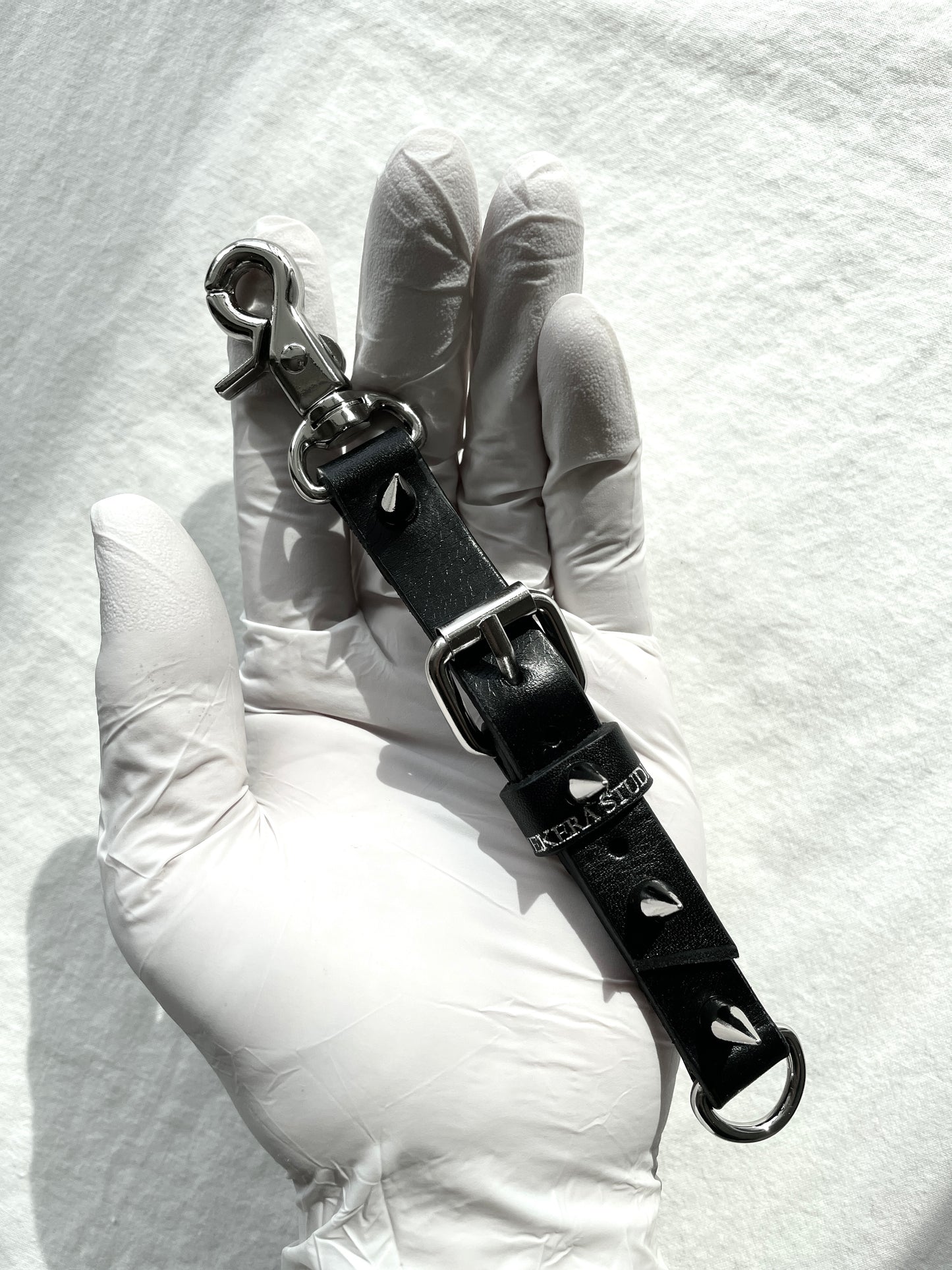 Handcrafted keychain M-6 limited edition by artisans ー MEKERA STUDIOS