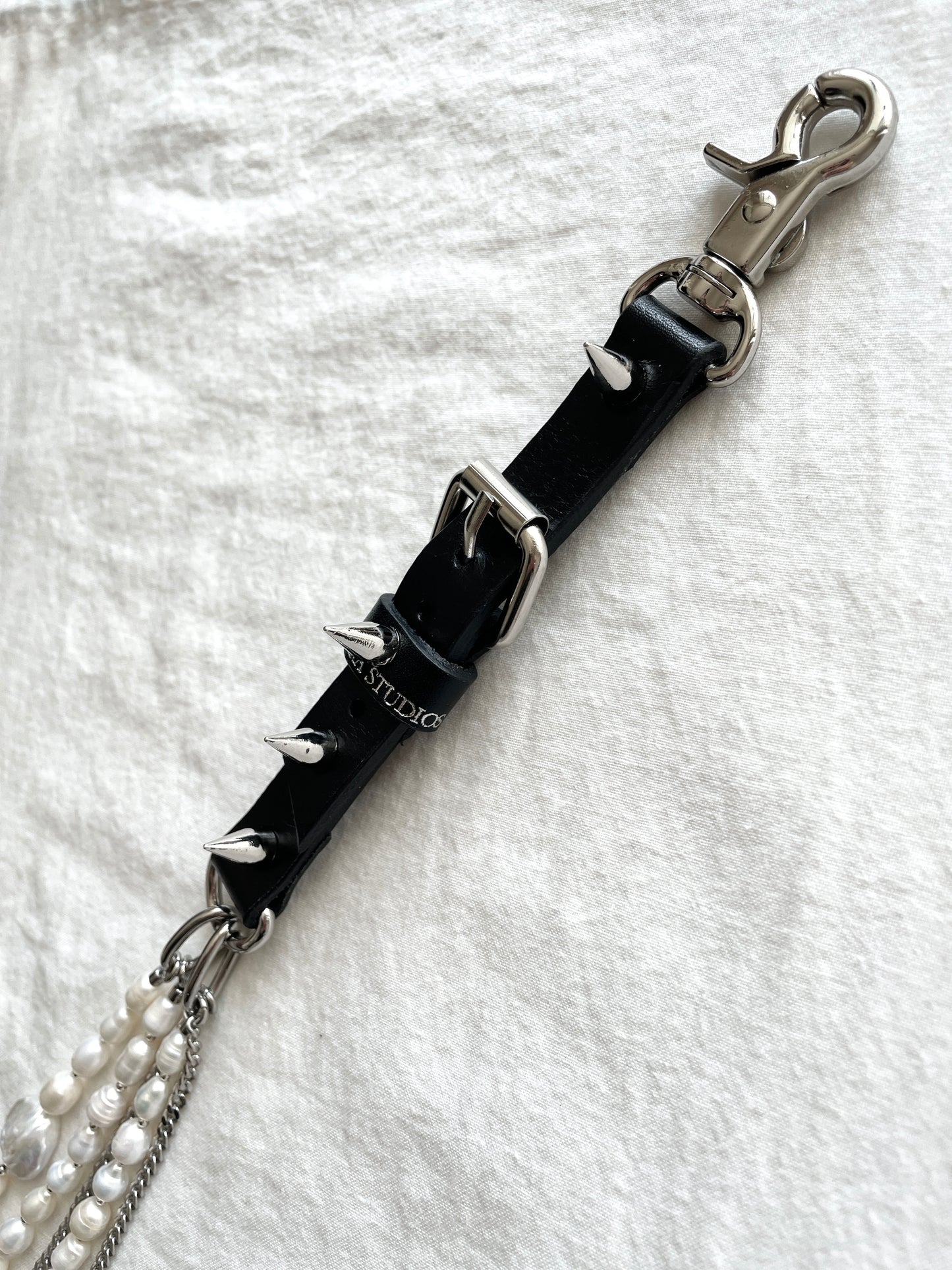 Handcrafted keychain M-8 limited edition by artisans ー MEKERA STUDIOS