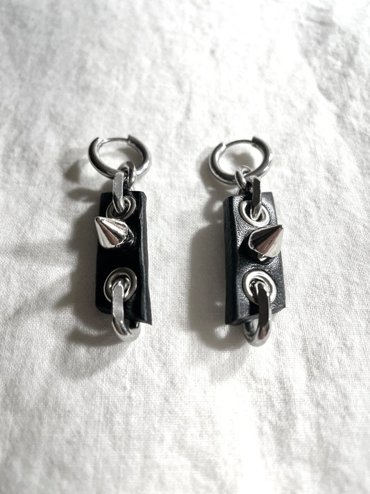 Handcrafted Leather Spike Earrings M-9 limited edition by artisans ー MEKERA STUDIOS