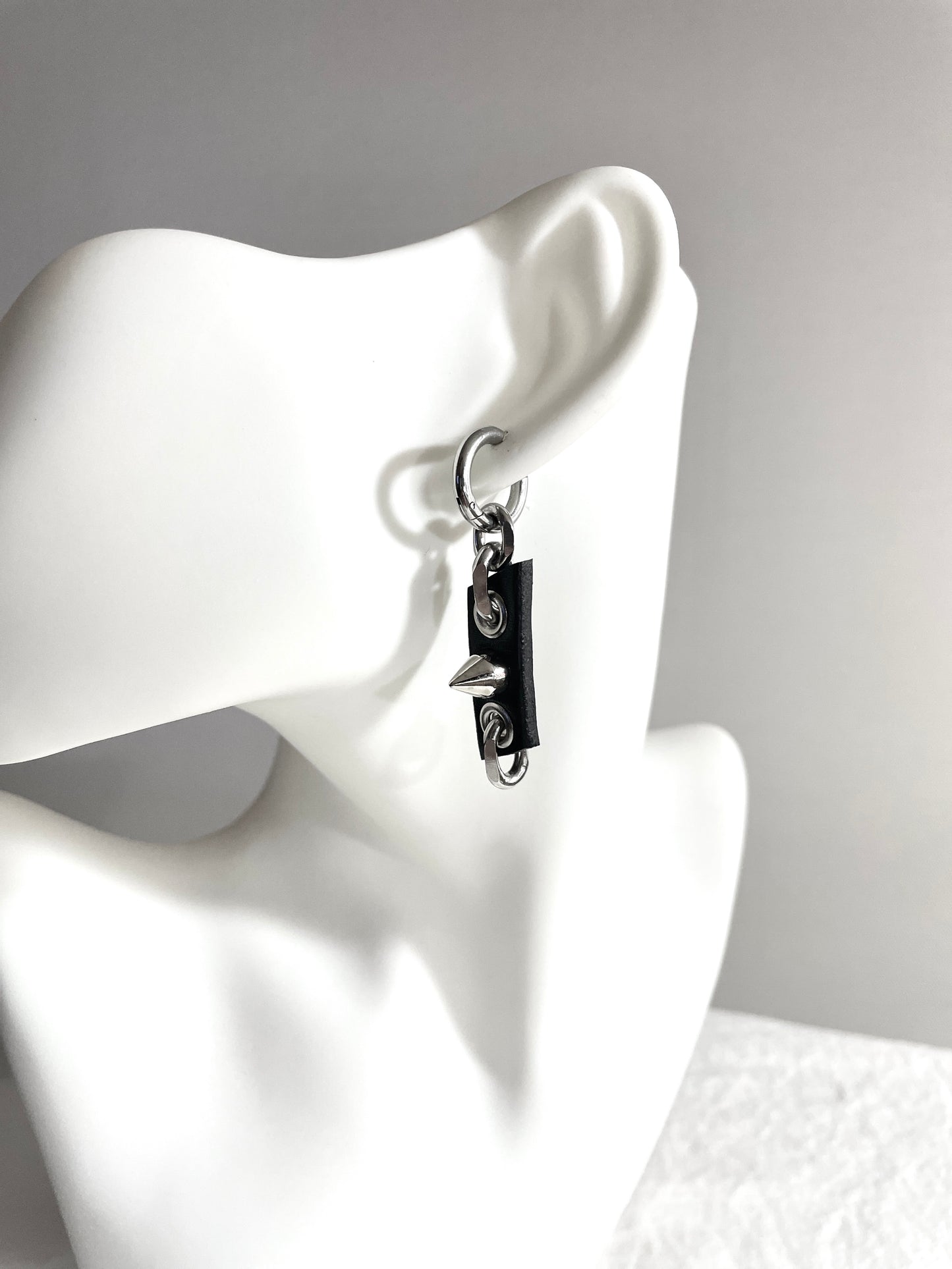 Handcrafted Leather Spike Earrings M-9 limited edition by artisans ー MEKERA STUDIOS