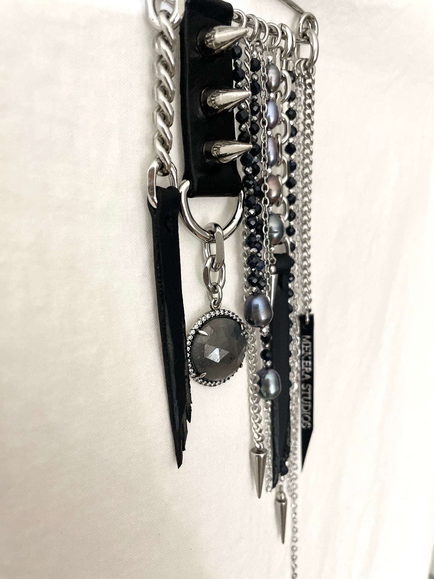Artistic Brooch B-6 Wings Black Pearl Spike limited edition by artisans ー MEKERA STUDIOS