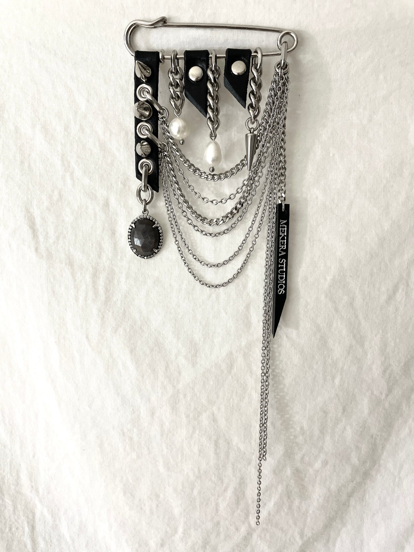 Artistic Brooch B-7 Collection-[F] limited edition by artisans ー MEKERA STUDIOS