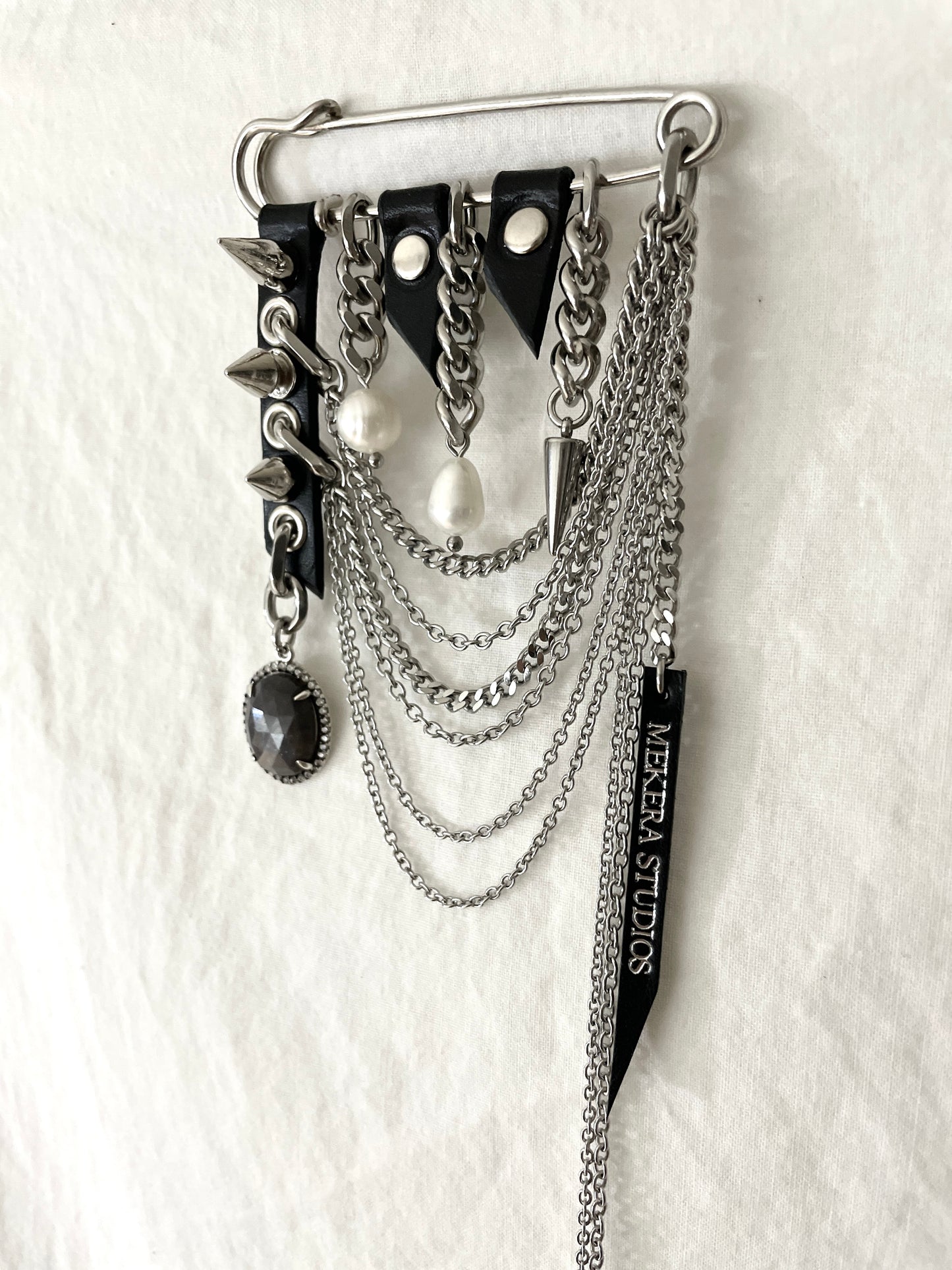 Artistic Brooch B-7 Collection-[F] limited edition by artisans ー MEKERA STUDIOS