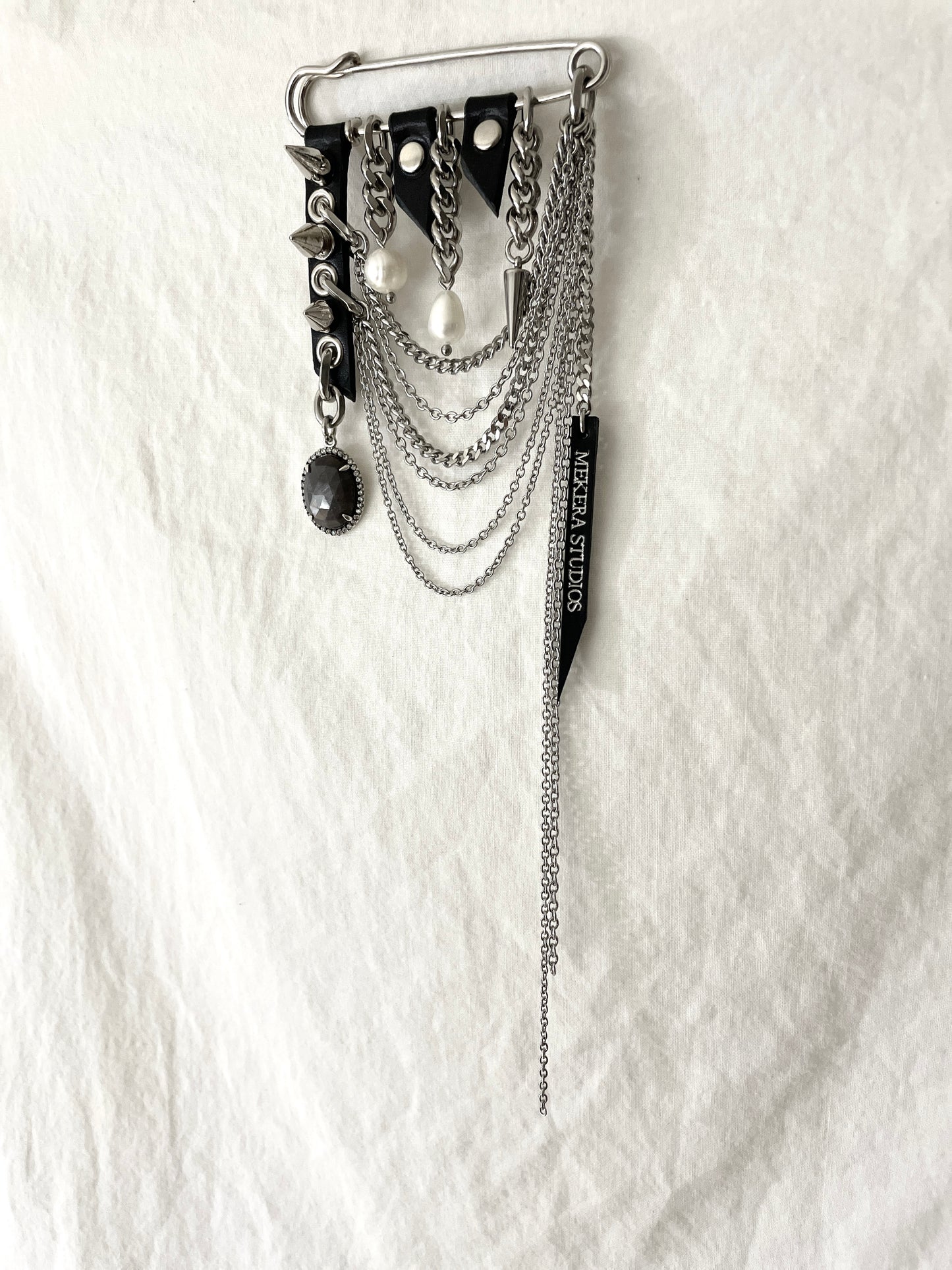 Artistic Brooch B-7 Collection-[F] limited edition by artisans ー MEKERA STUDIOS