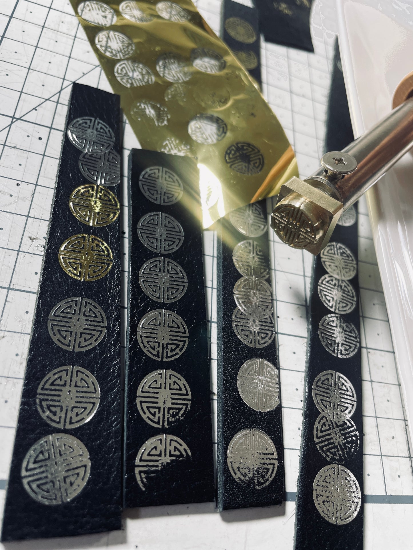 Korean Punk Keychain Daenggi-1, Handcrafted Norigae knot Pants chain, limited edition by artisans ー MEKERA STUDIOS