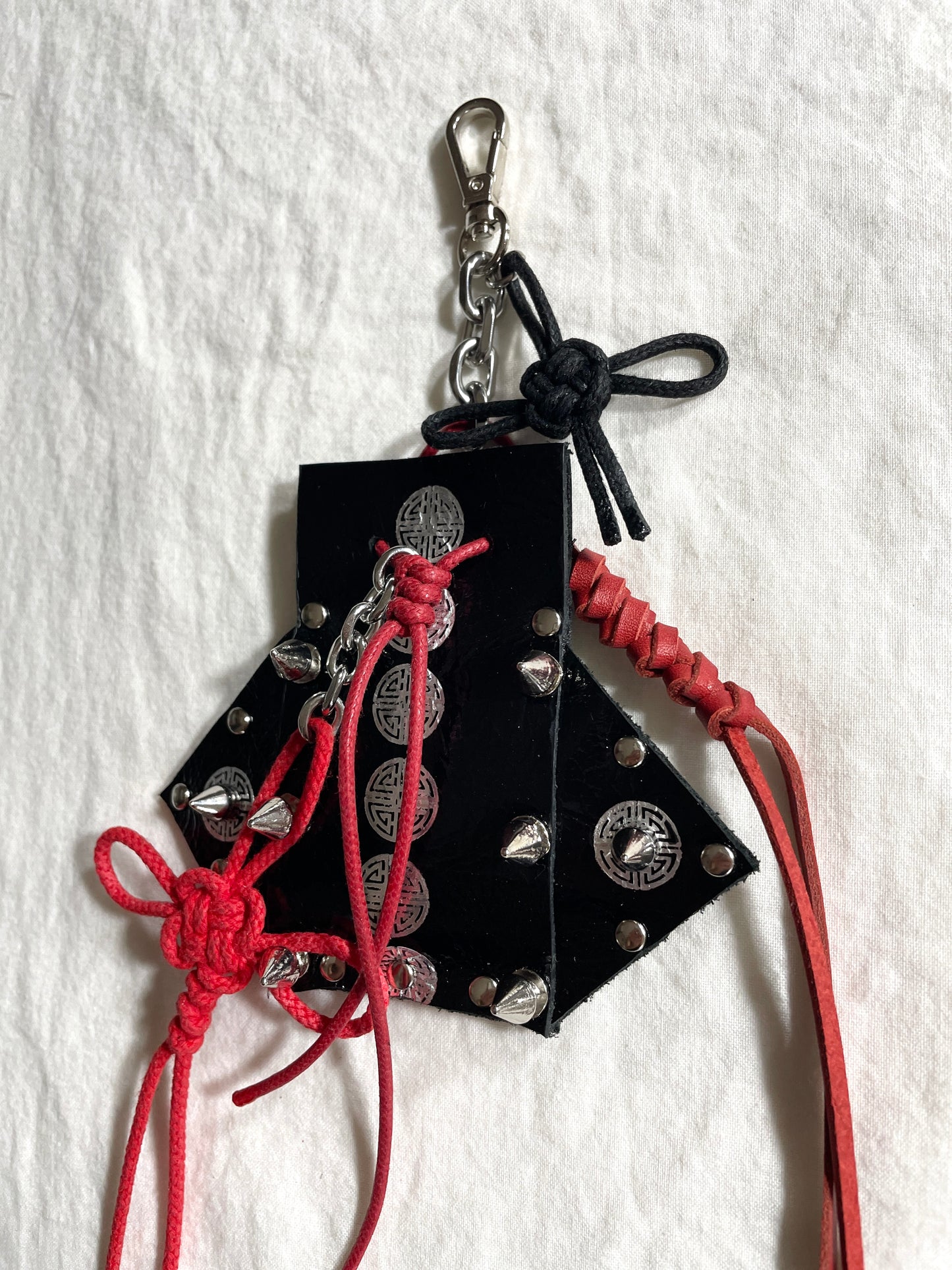 Korean Punk Keychain Jumoeni-1, Handcrafted Norigae knot Pants chain, limited edition by artisans ー MEKERA STUDIOS