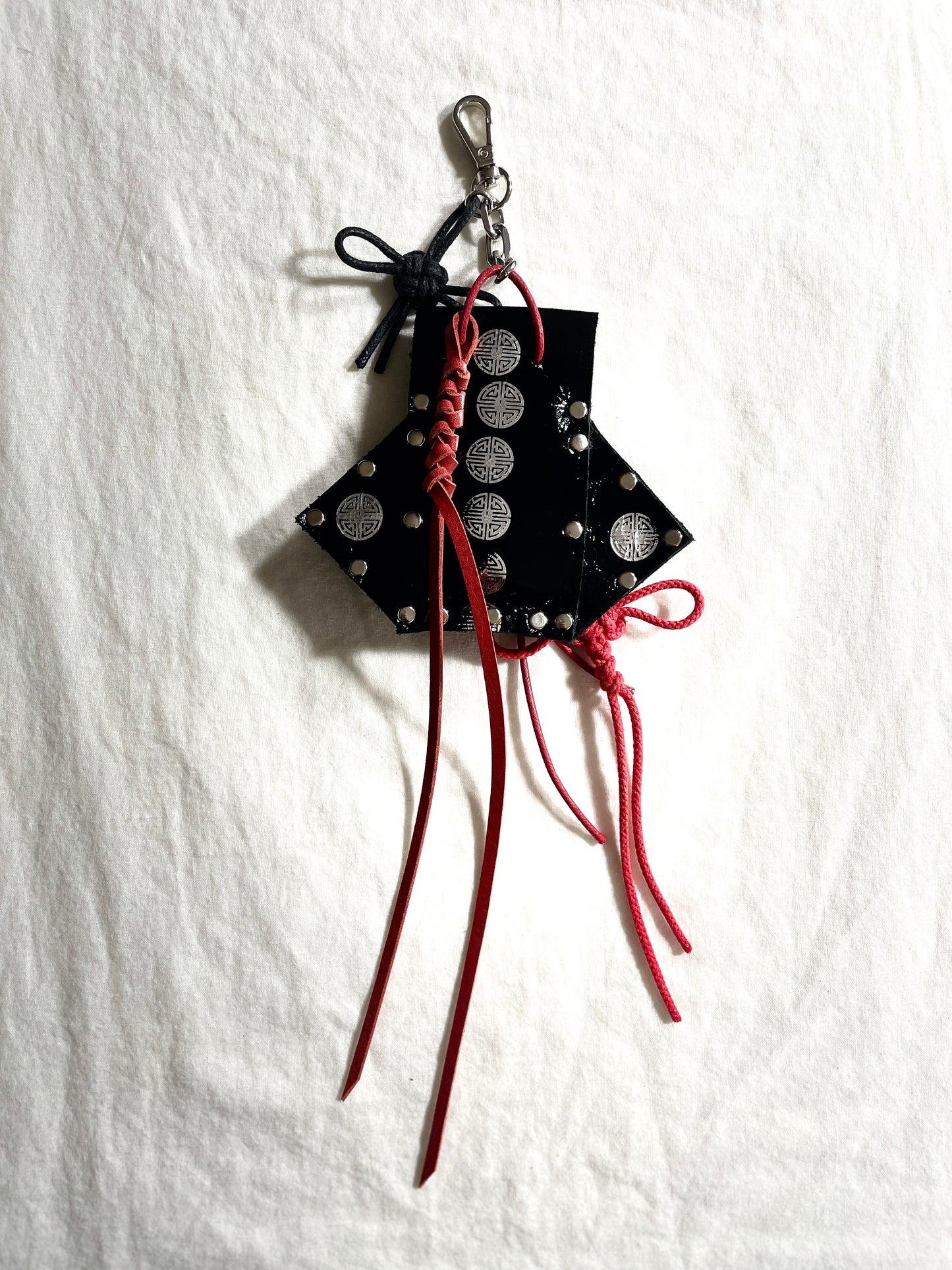 Korean Punk Keychain Jumoeni-1, Handcrafted Norigae knot Pants chain, limited edition by artisans ー MEKERA STUDIOS