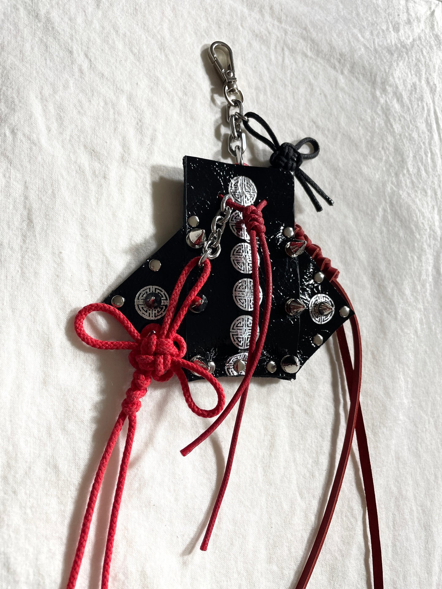 Korean Punk Keychain Jumoeni-1, Handcrafted Norigae knot Pants chain, limited edition by artisans ー MEKERA STUDIOS