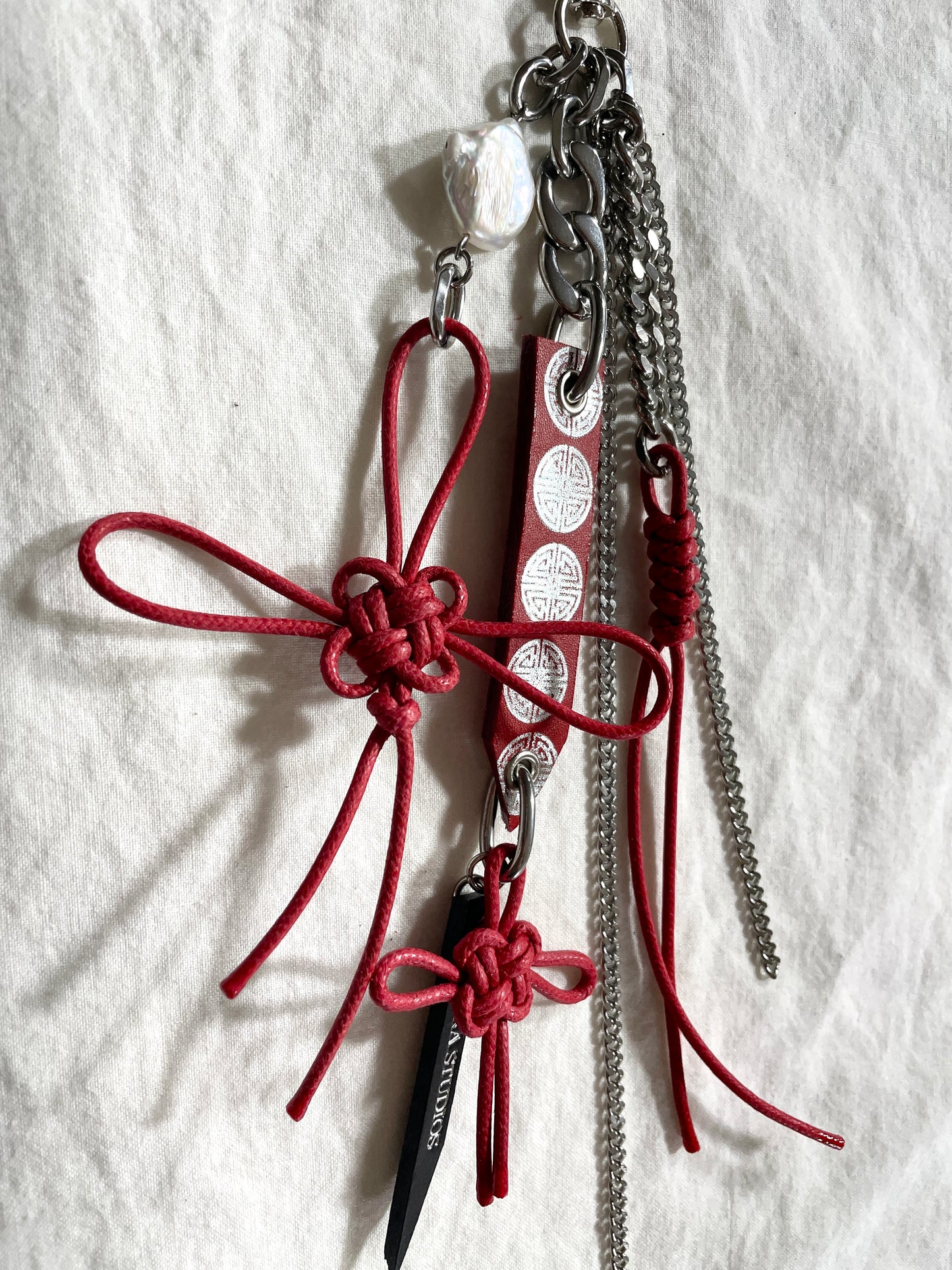 Korean Punk Keychain Daenggi-4, Handcrafted Norigae knot Pants chain, limited edition by artisans