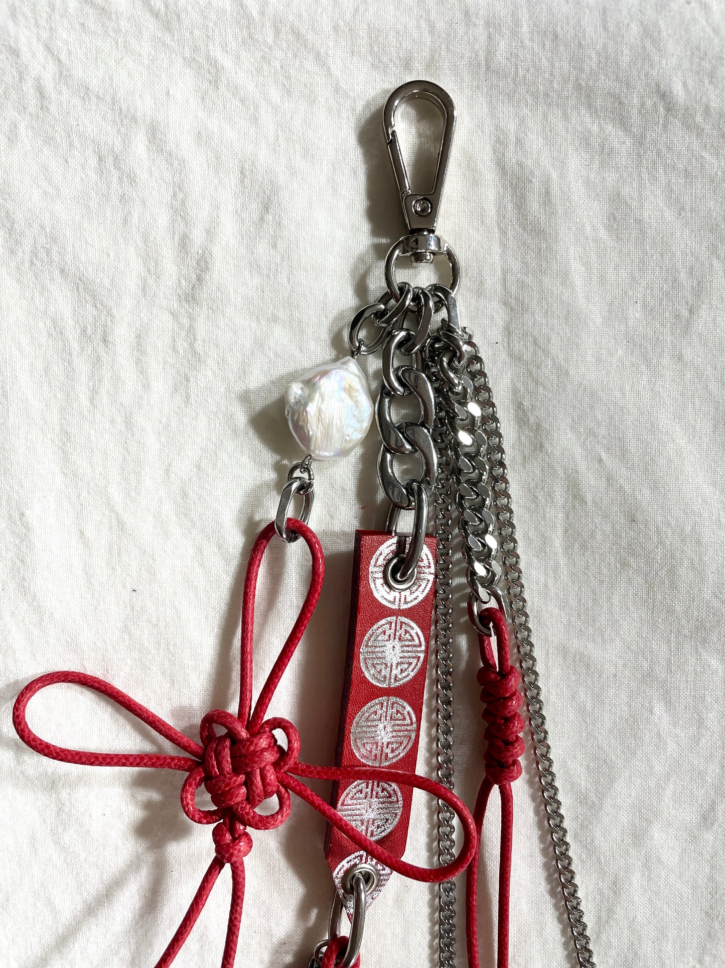 Korean Punk Keychain Daenggi-4, Handcrafted Norigae knot Pants chain, limited edition by artisans