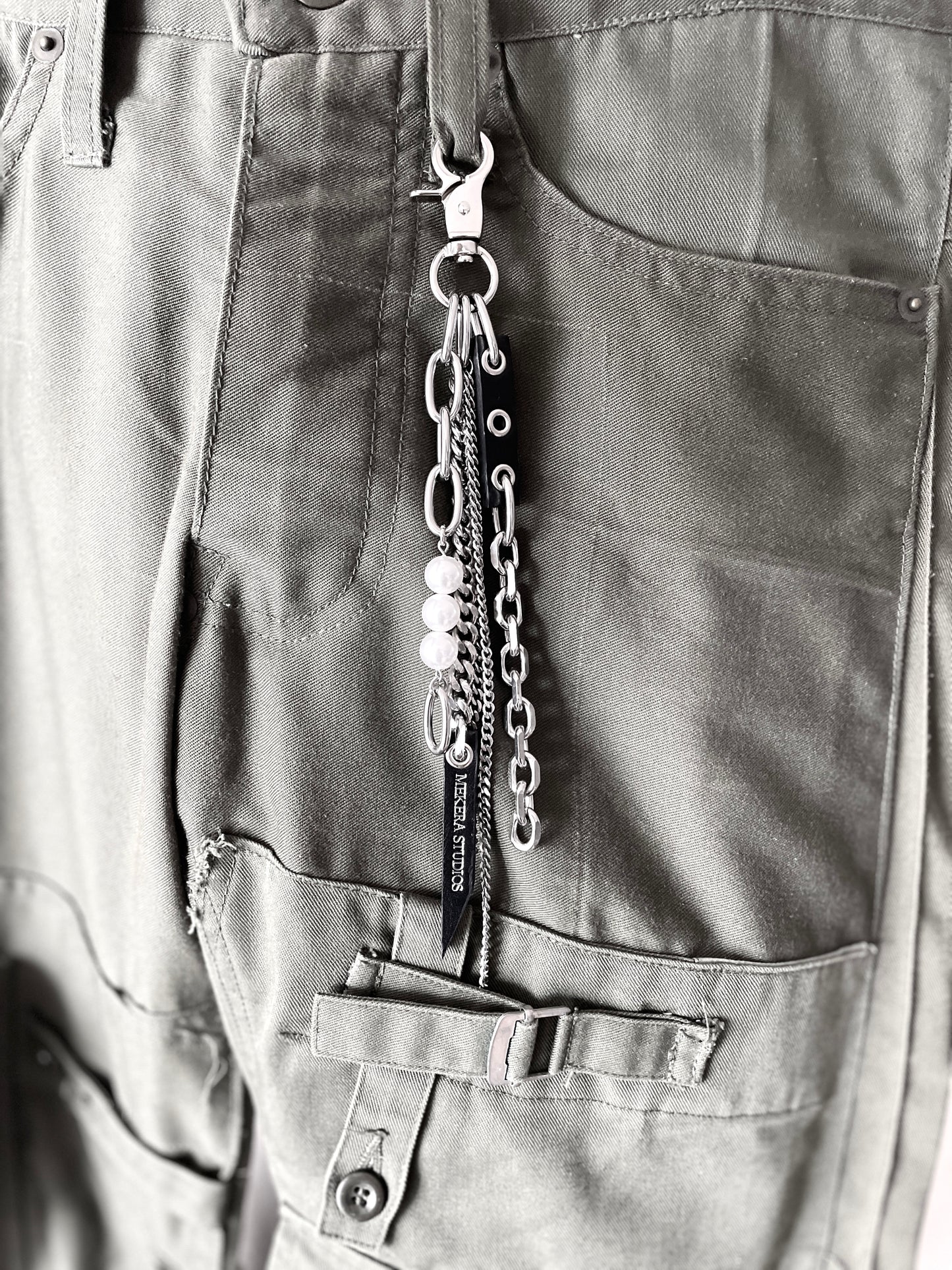 Handcrafted Keychain C-2 limited edition by artisans ー MEKERA STUDIOS