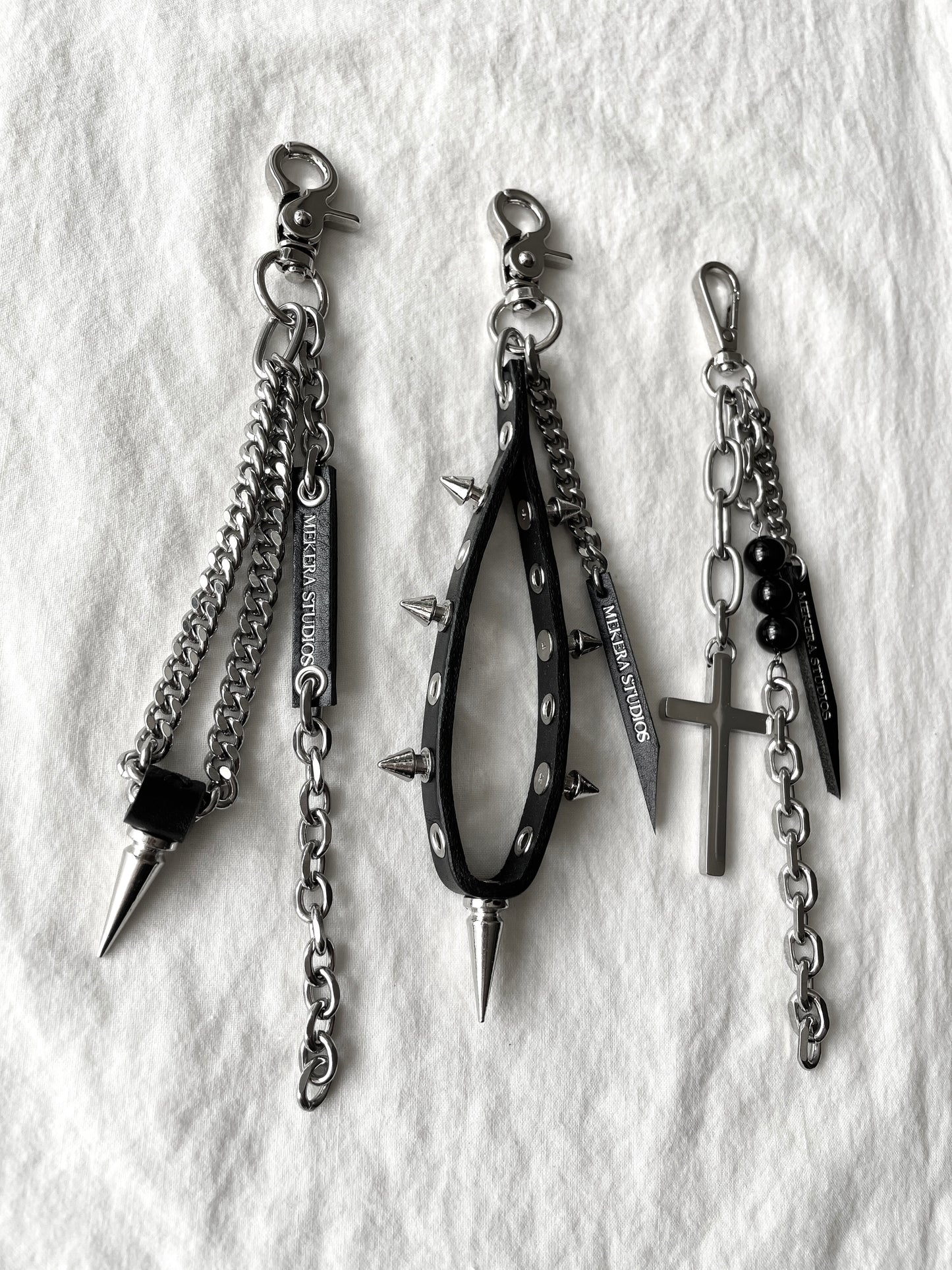 Handcrafted Keychain C-3 limited edition by artisans ー MEKERA STUDIOS