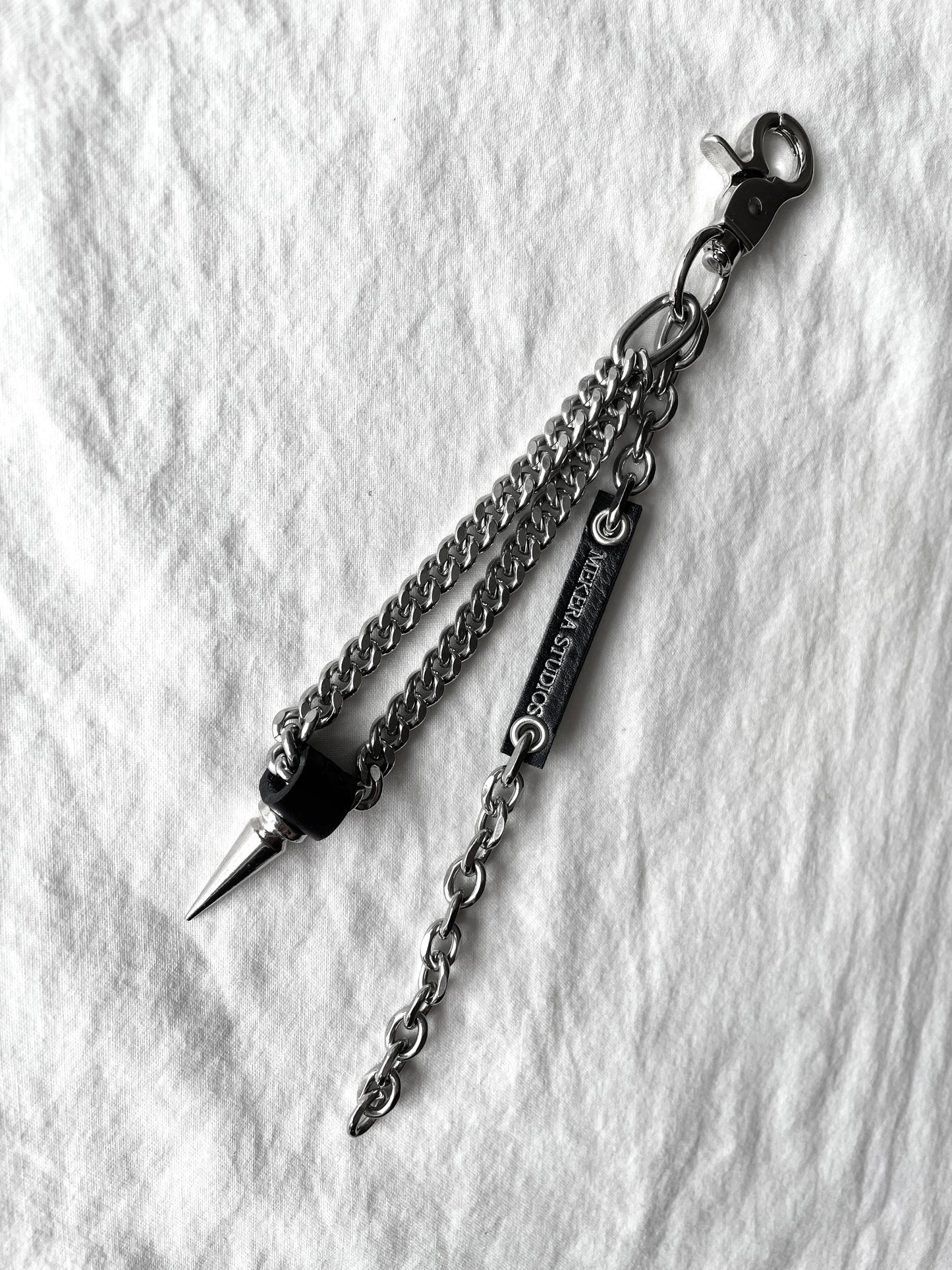 Handcrafted Keychain C-3 limited edition by artisans ー MEKERA STUDIOS
