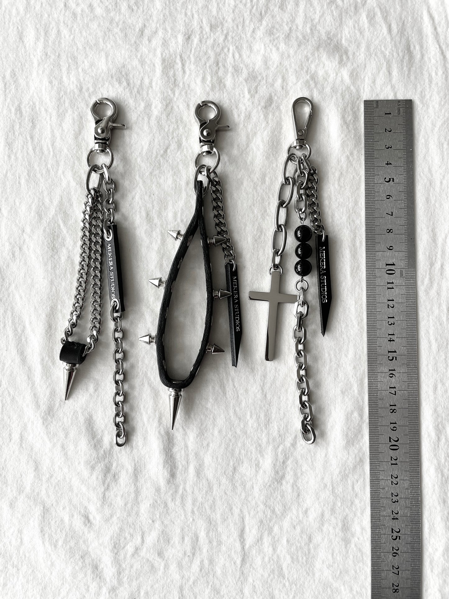 Handcrafted Keychain C-3 limited edition by artisans ー MEKERA STUDIOS