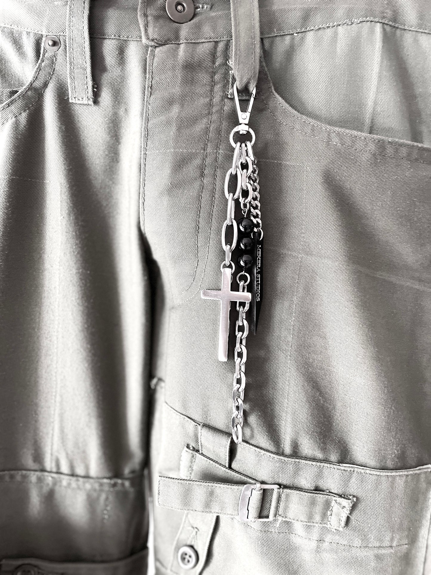 Handcrafted Keychain C-3 limited edition by artisans ー MEKERA STUDIOS