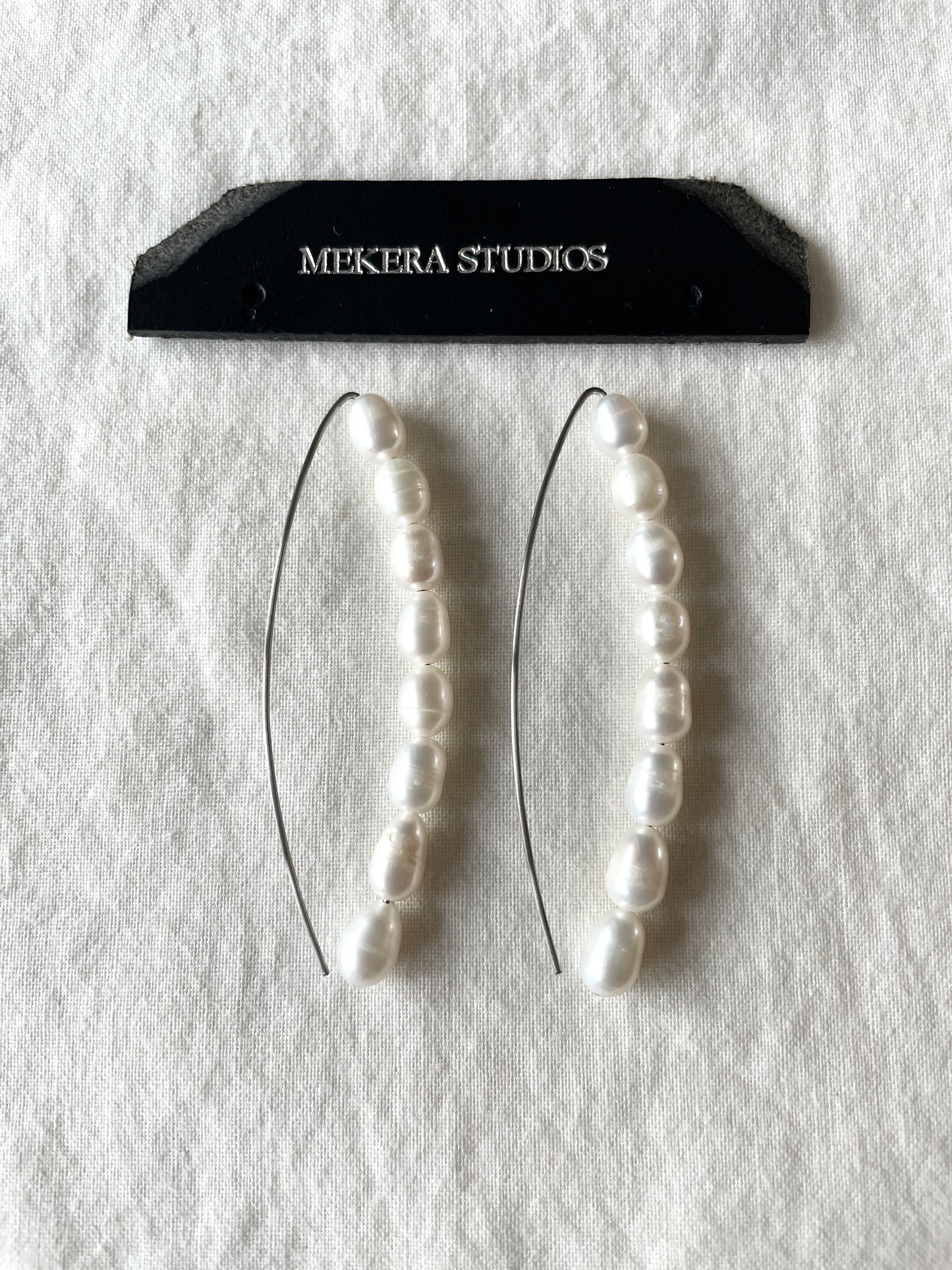 Minimalist Pearl Earrings F-25 Collection-[F] limited edition by artisans ー MEKERA STUDIOS